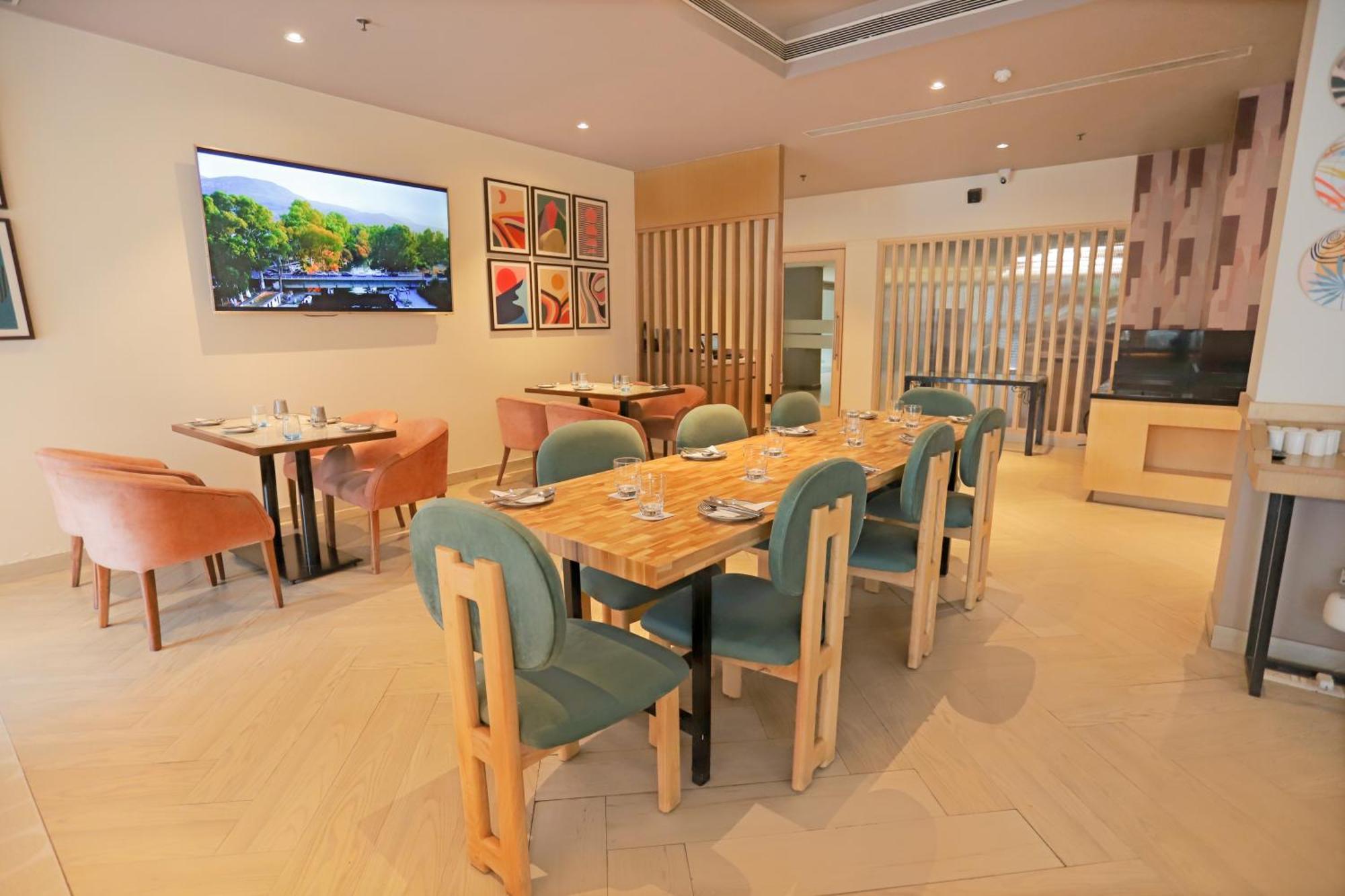 Park By Radisson,south Delhi Hotel 5*