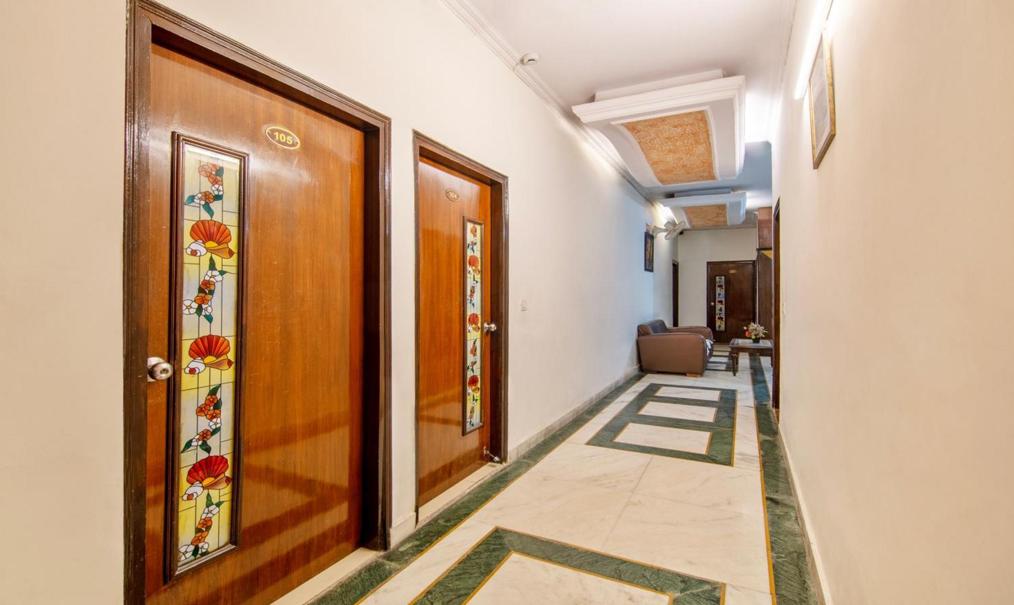Treebo Paras International Hotel Delhi (National Capital Territory of India)