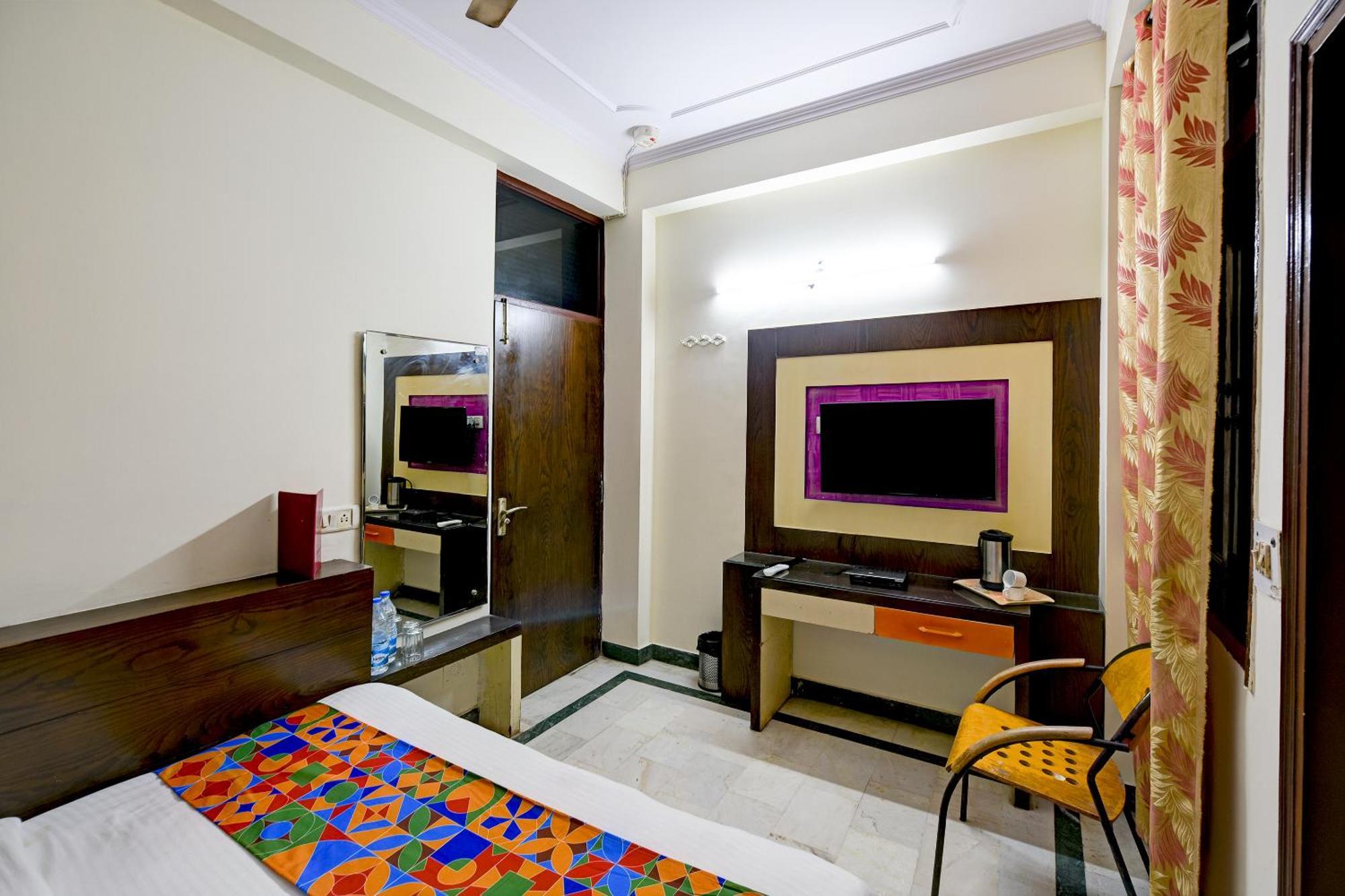 Star Paradise Guest house New Delhi