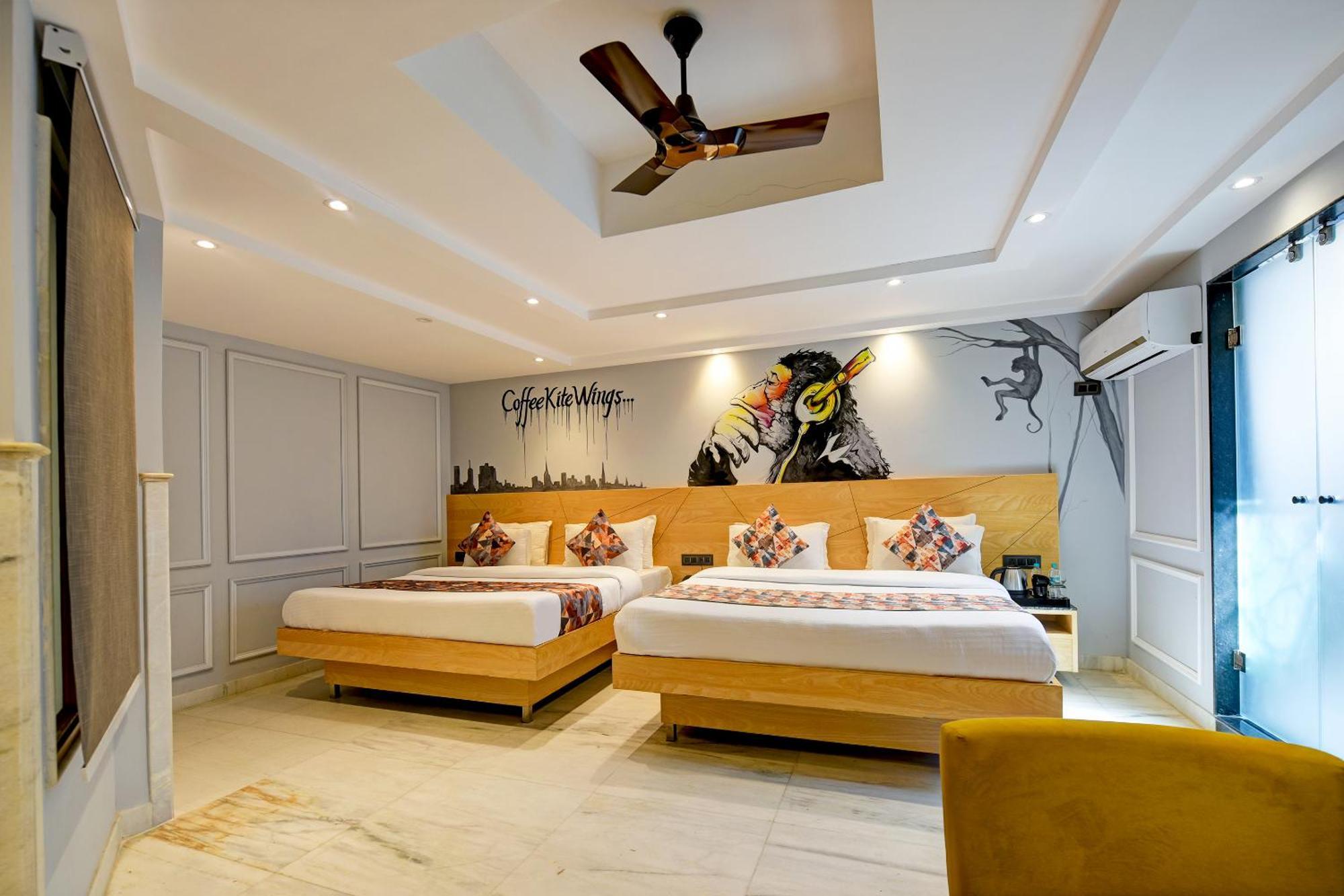 Yes Please -new Delhi 4* New Delhi