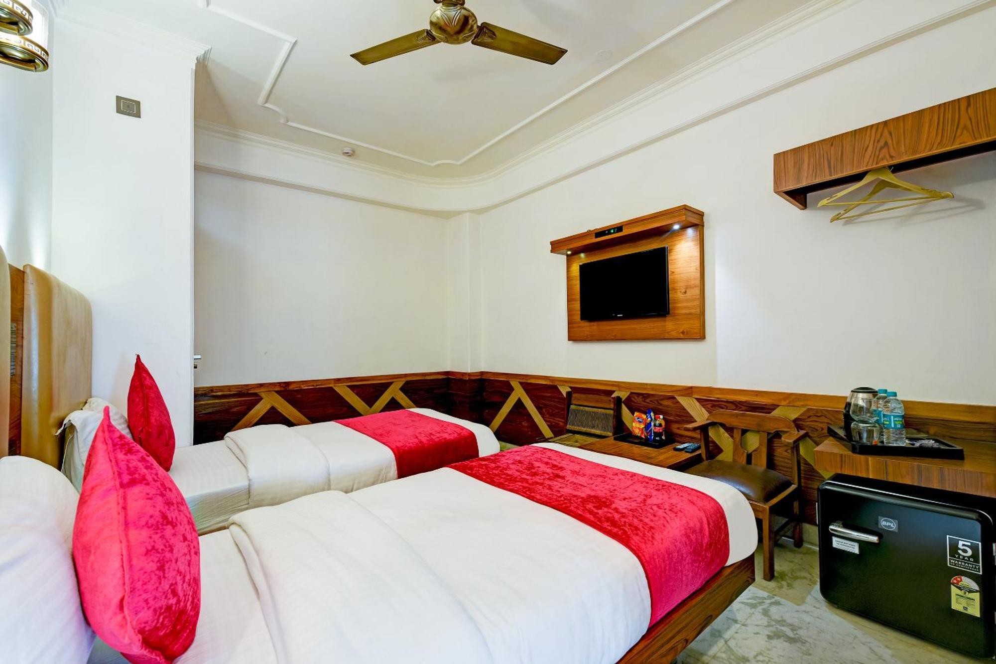 Hotel Yes Please -new Delhi 4*