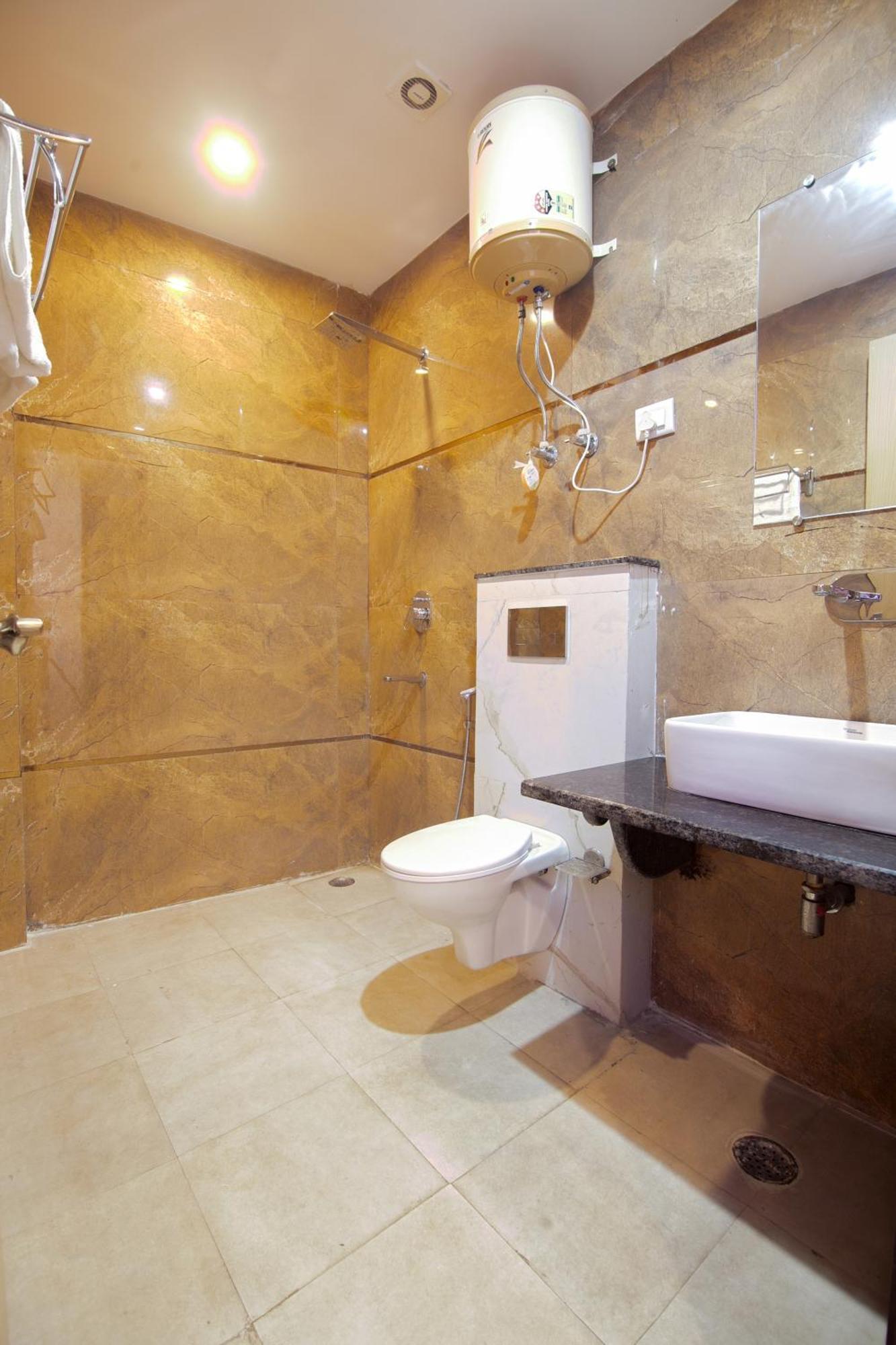 Hotel Del Near Igi Airport