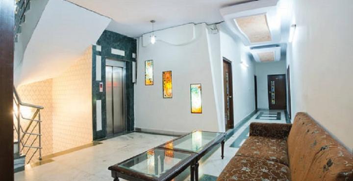 Hotel Treebo Paras International