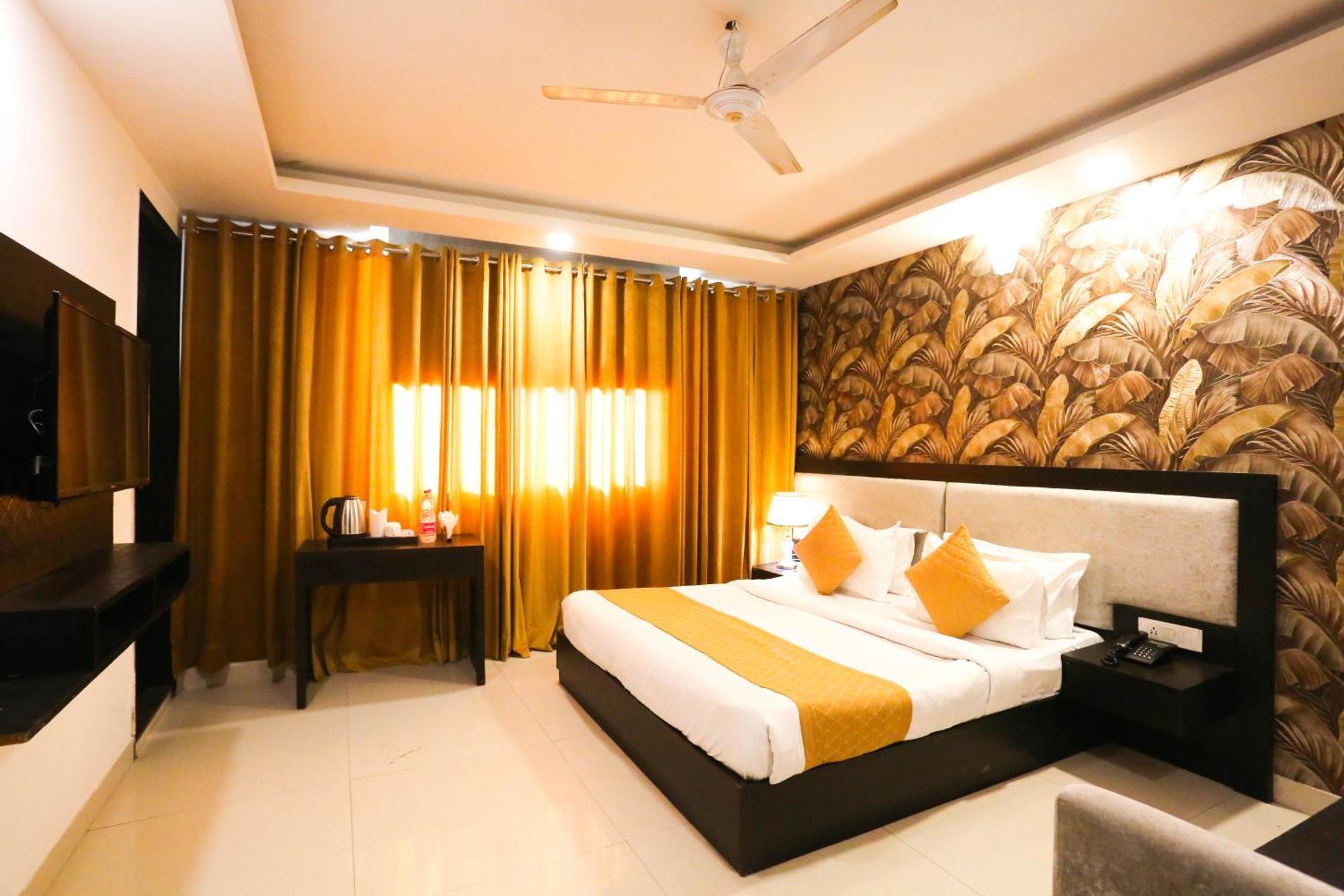 Aashiyana Hotel