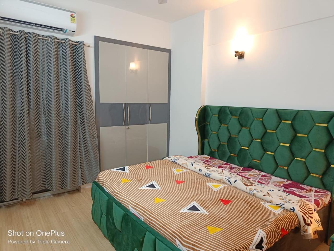 Bnbbuddy Aarohi Homes 3 Bhk West Delhi