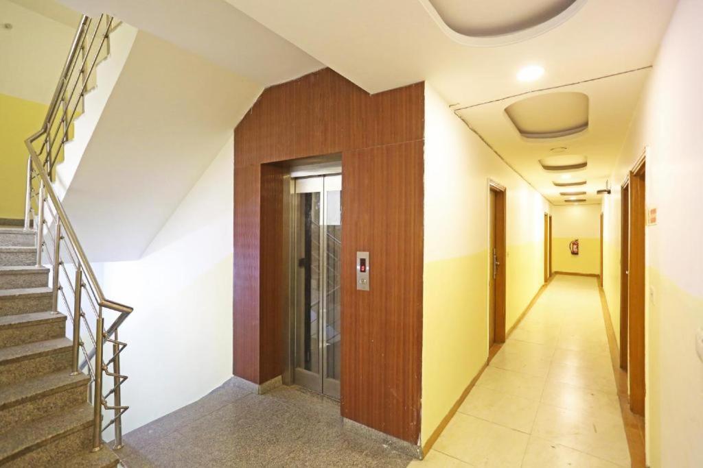 Aeroporto Drop Off Facility New Delhi