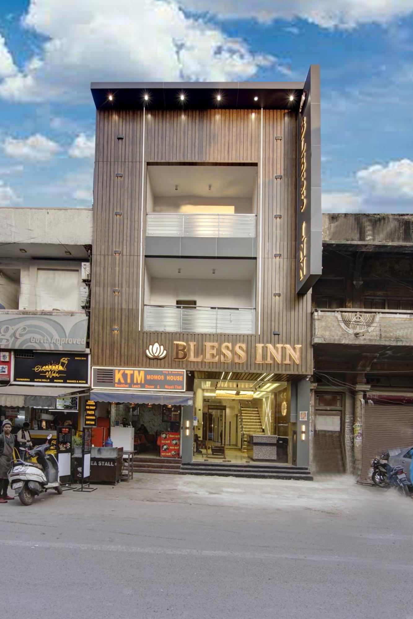 Bless - Near Connaught Place 4*