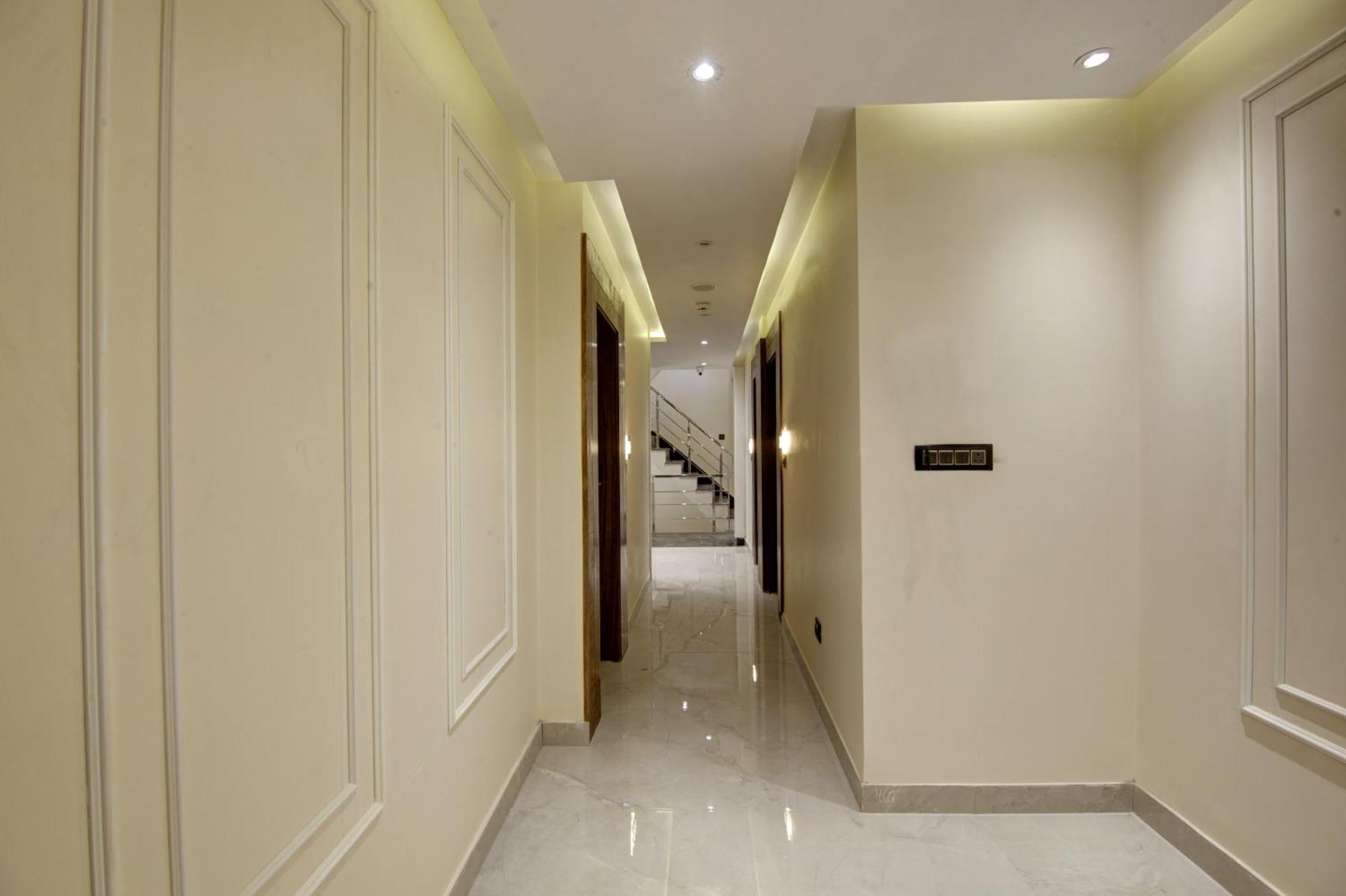Hotel Bless - Near Connaught Place 4*