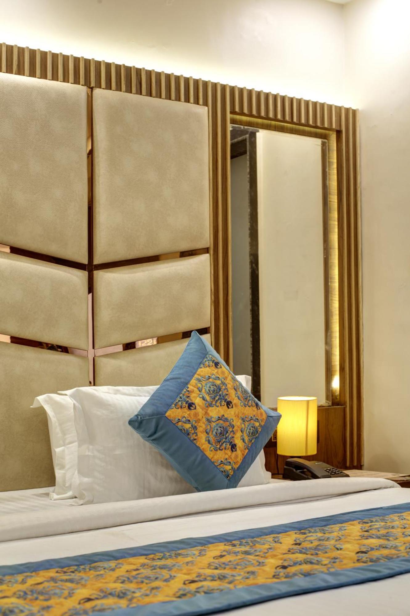Bless - Near Connaught Place Hotel 4*
