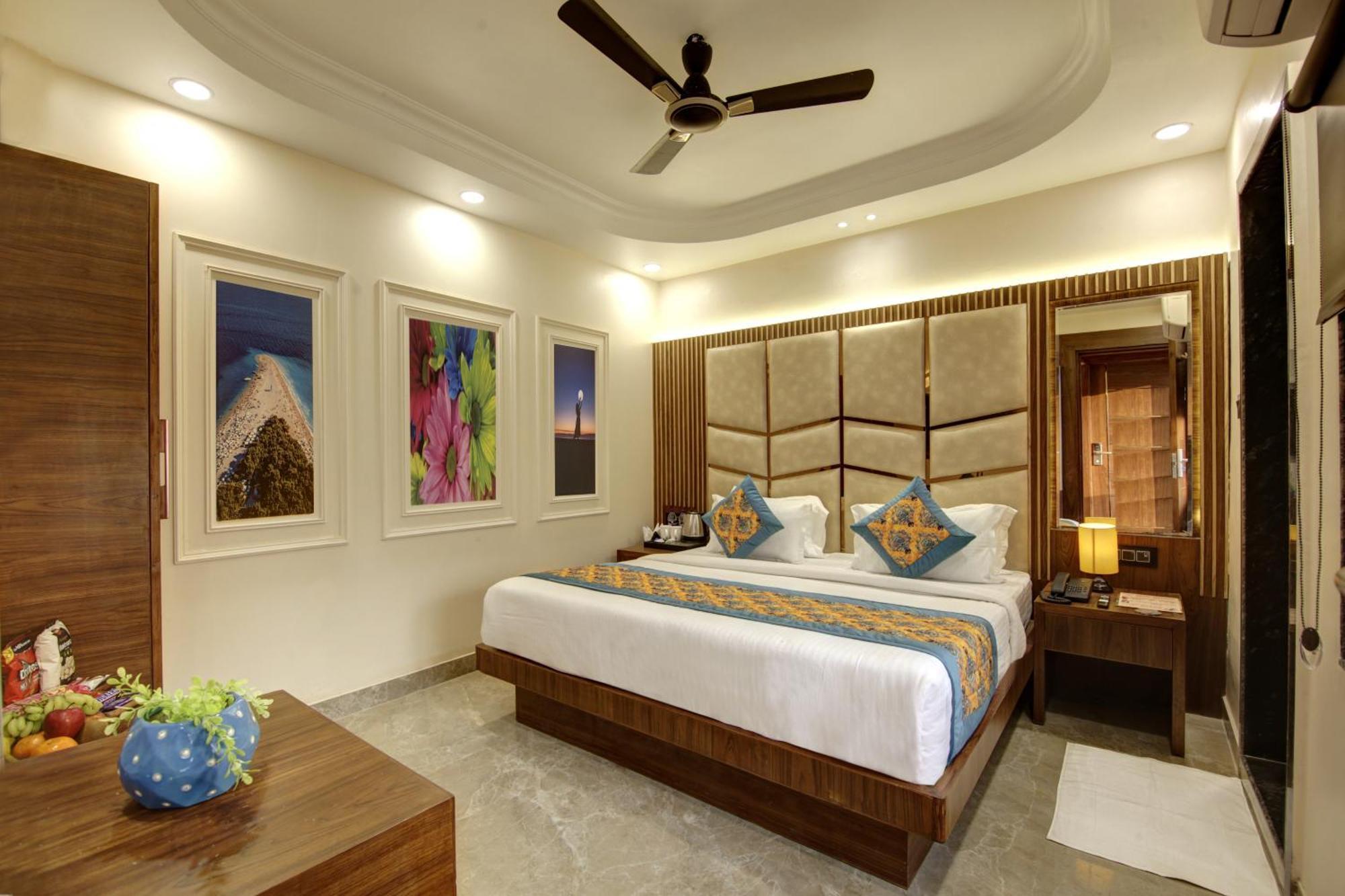 Hotel Bless - Near Connaught Place