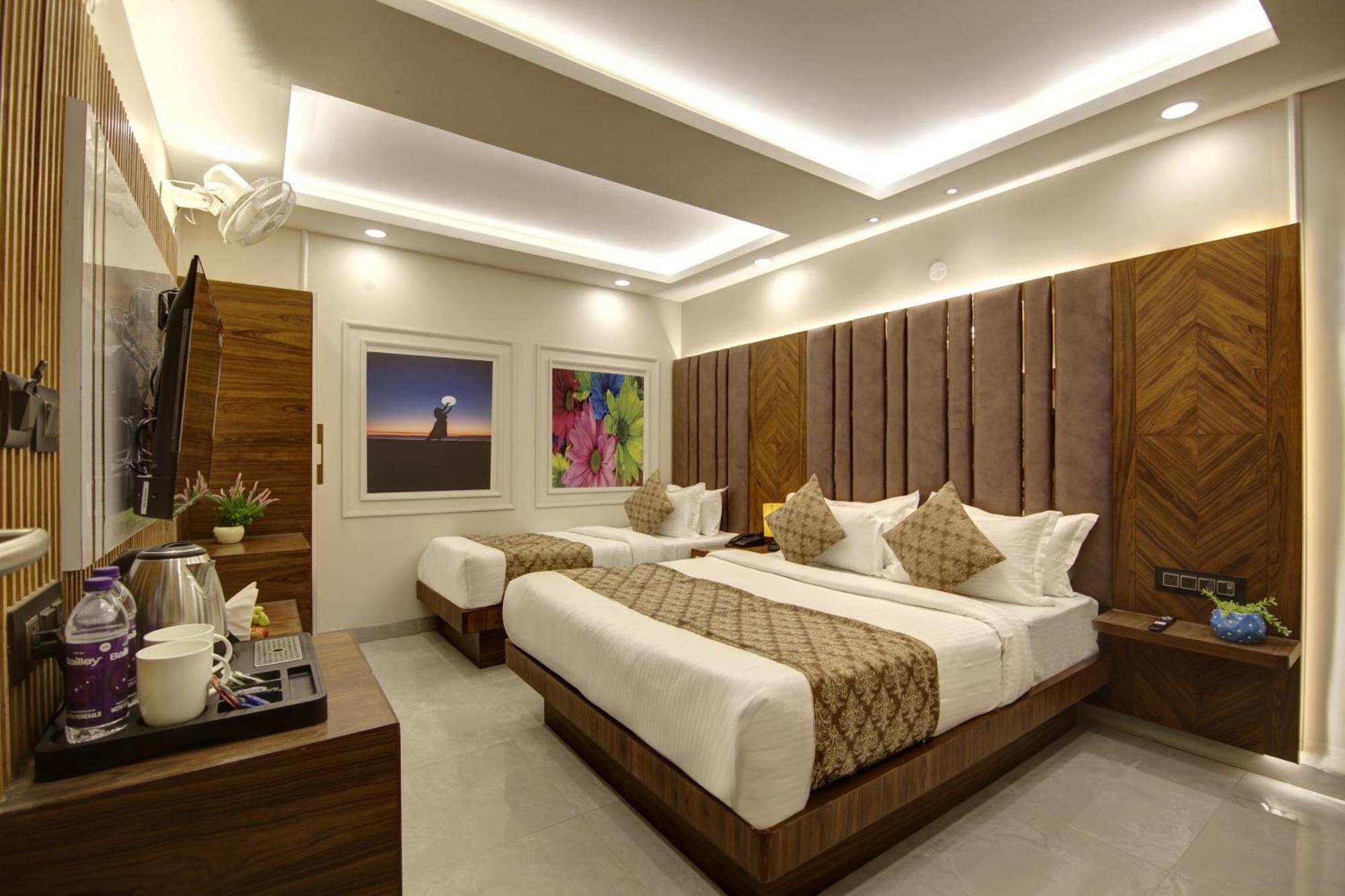 Bless - Near Connaught Place Hotel 4*