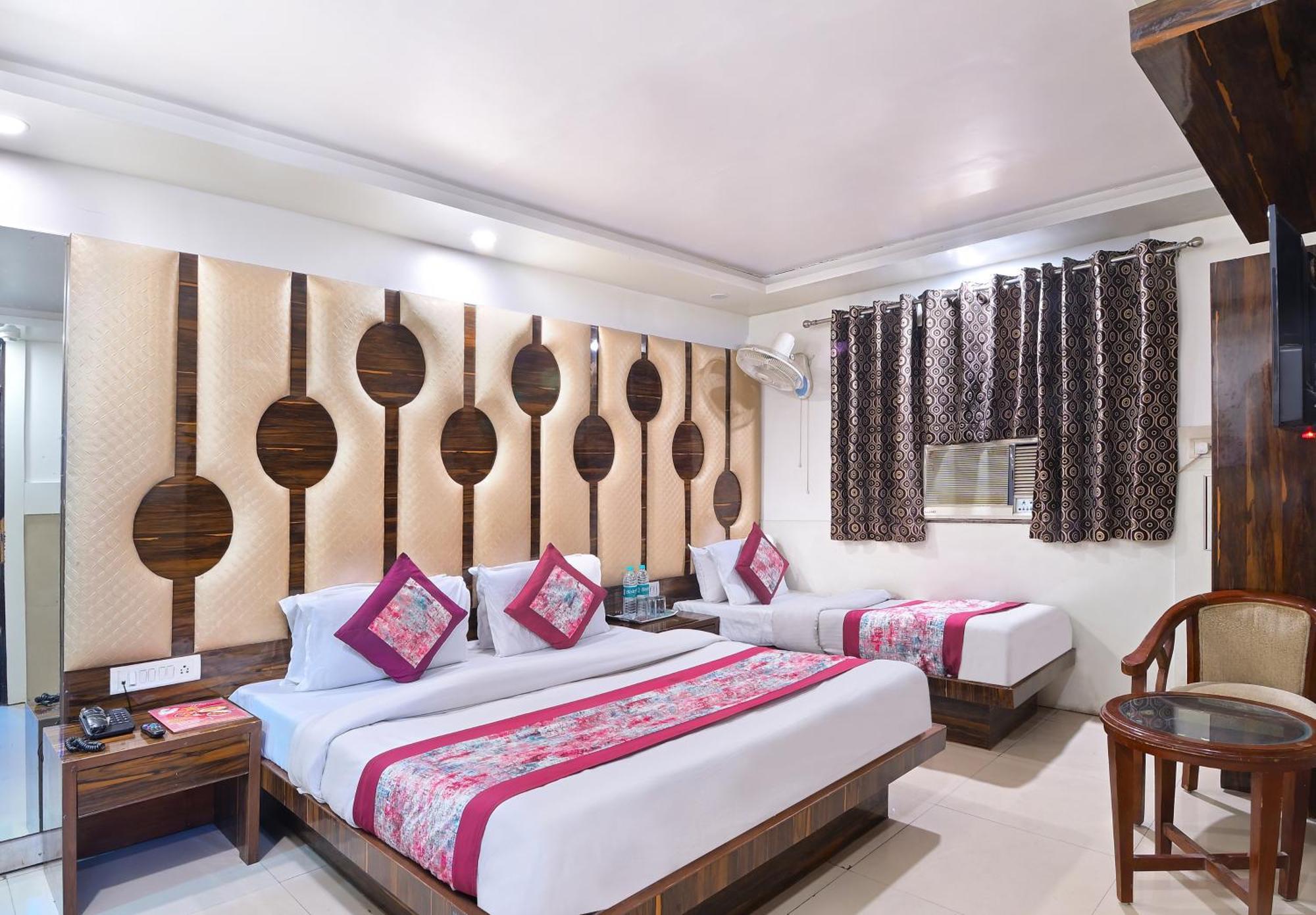 Glow Paharganj-3 Mins Walk From Railway Station Hotel 3*