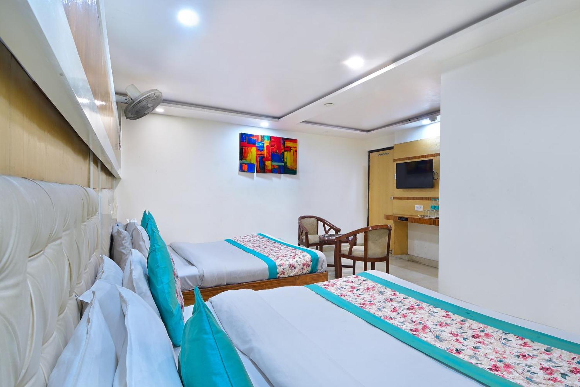 Hotel Glow Paharganj-3 Mins Walk From Railway Station New Delhi