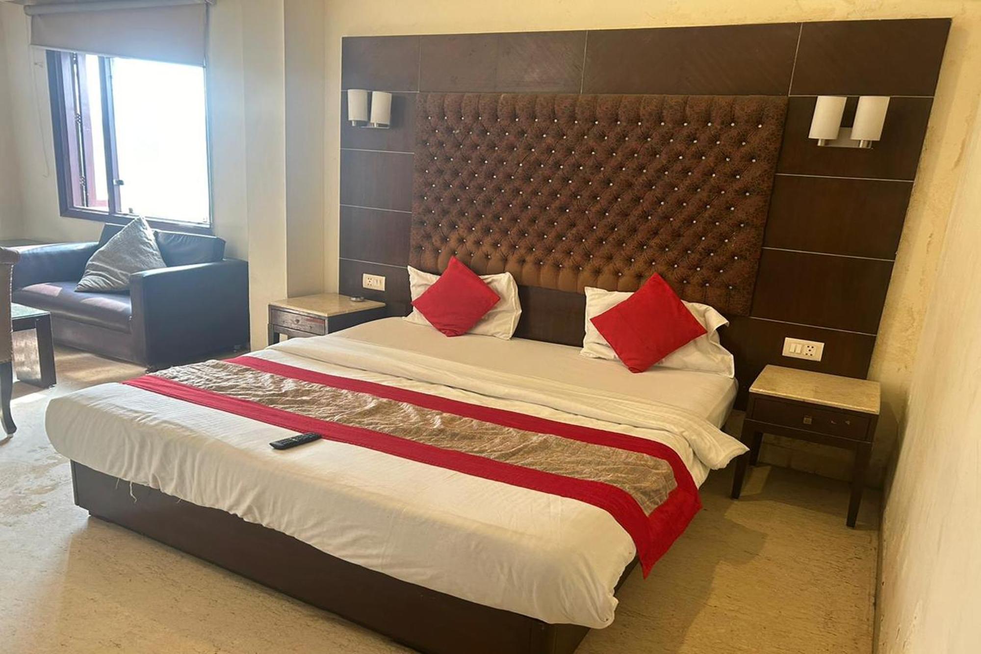 The Metropolis Near Rk Ashram Metro Station 2* New Delhi