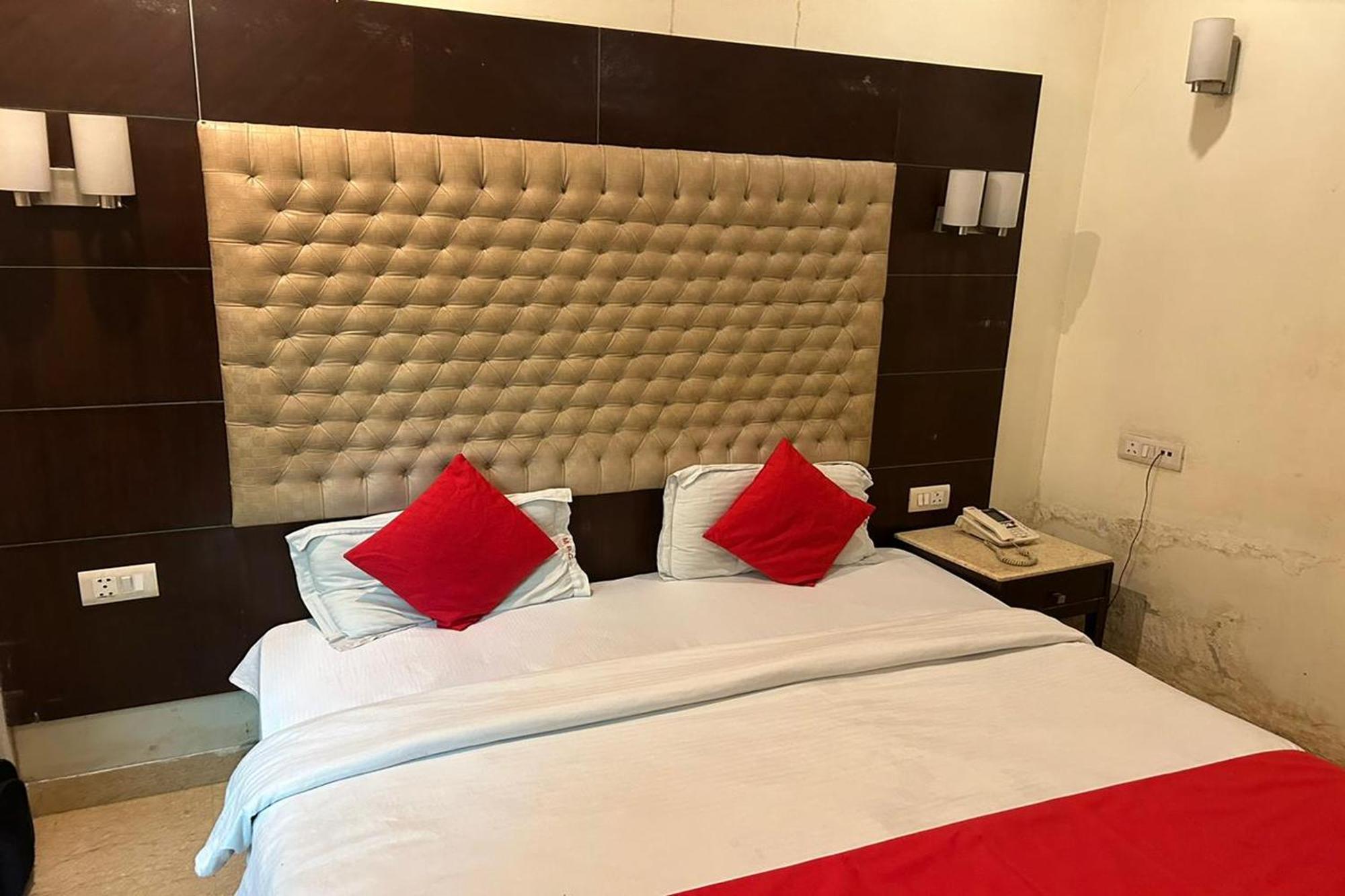 Hotel The Metropolis Near Rk Ashram Metro Station