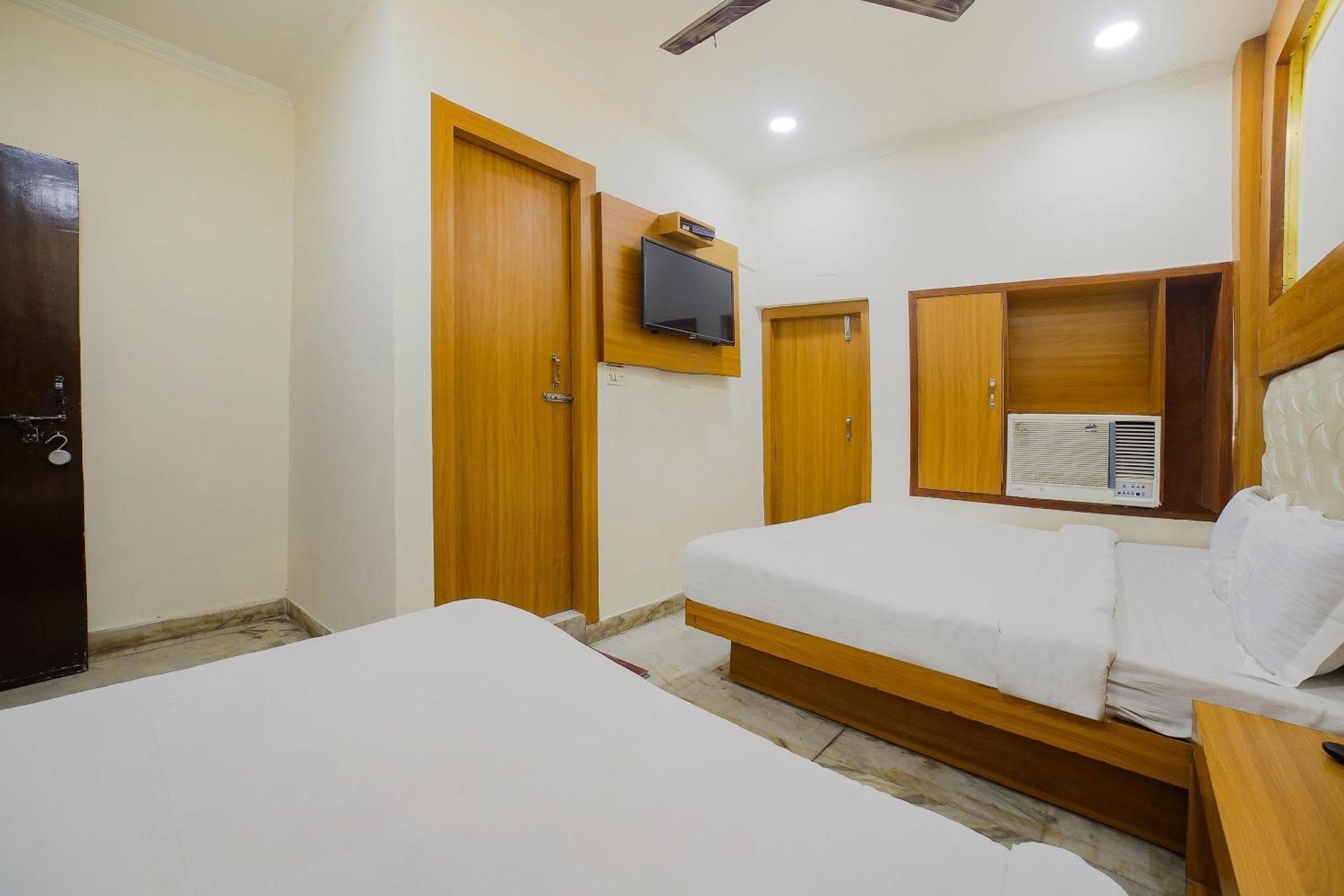 Hotel O Shyam Palace Near Railway Station 2*