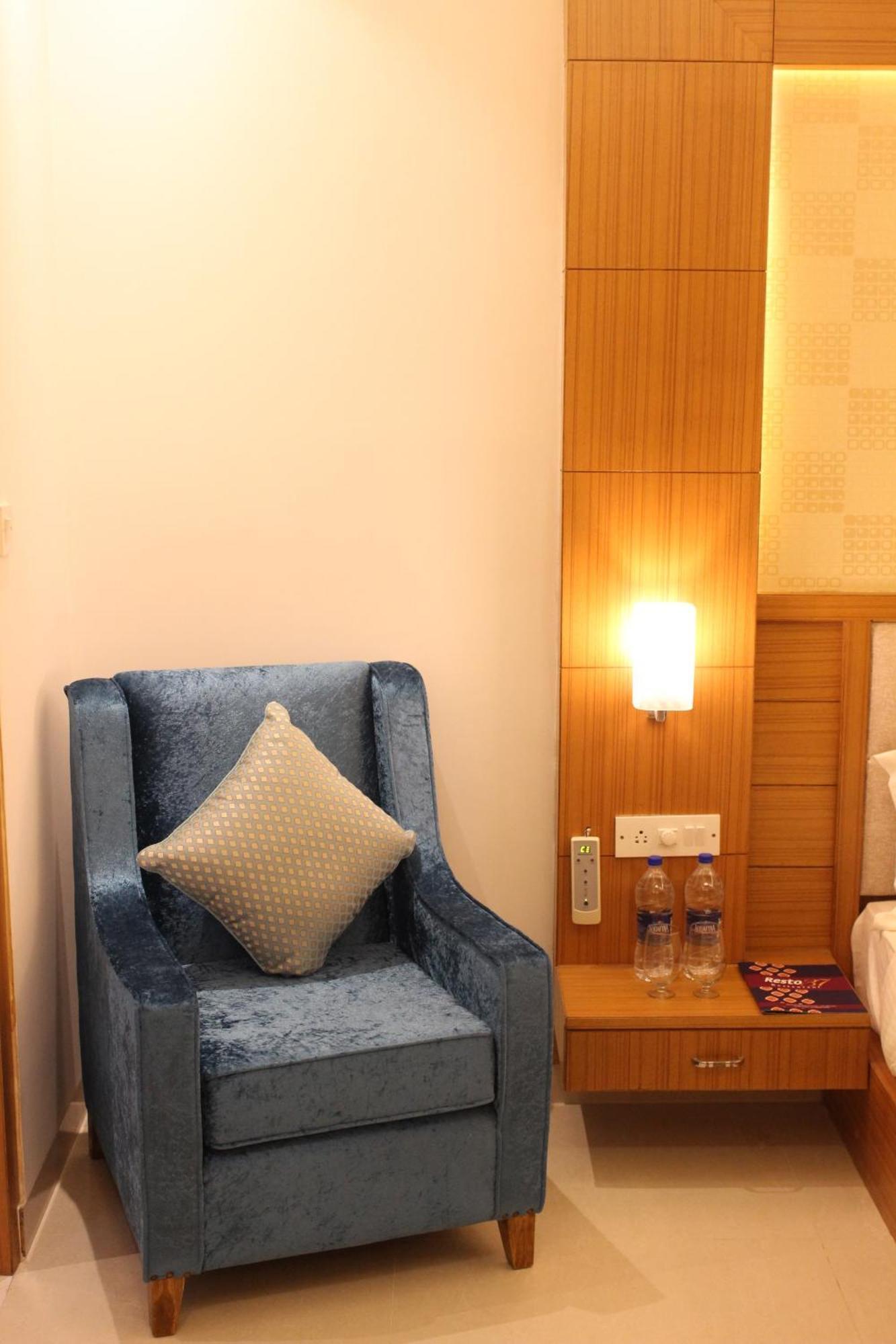 Transit Near Delhi Airport Hotel 3*
