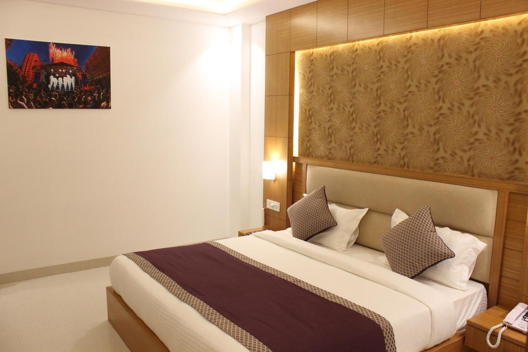 Transit Near Delhi Airport 3*
