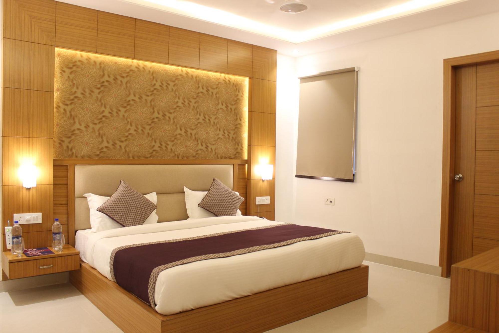 Hotel Transit Near Delhi Airport Nova Deli