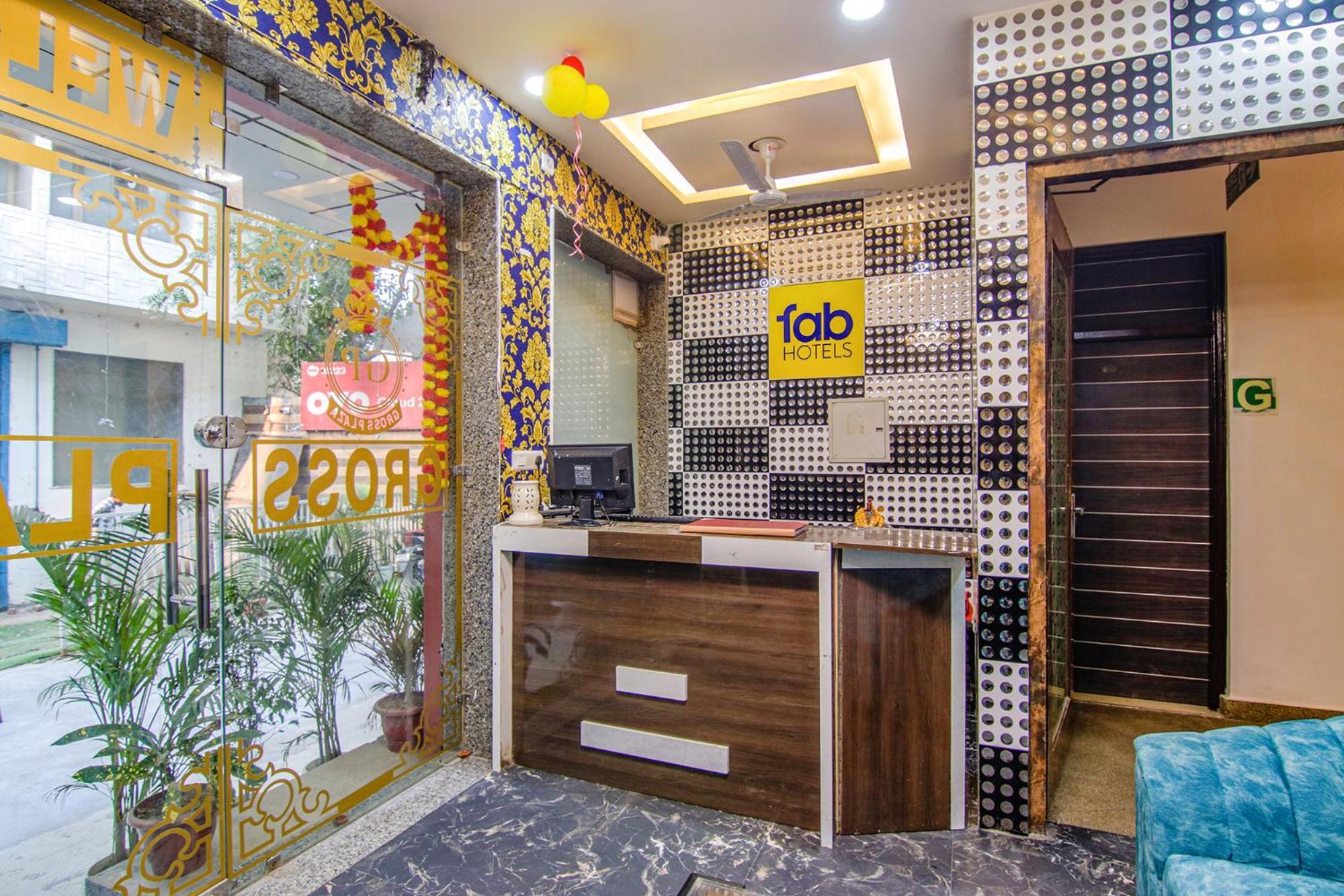 Hotel Fabexpress Gross Plaza