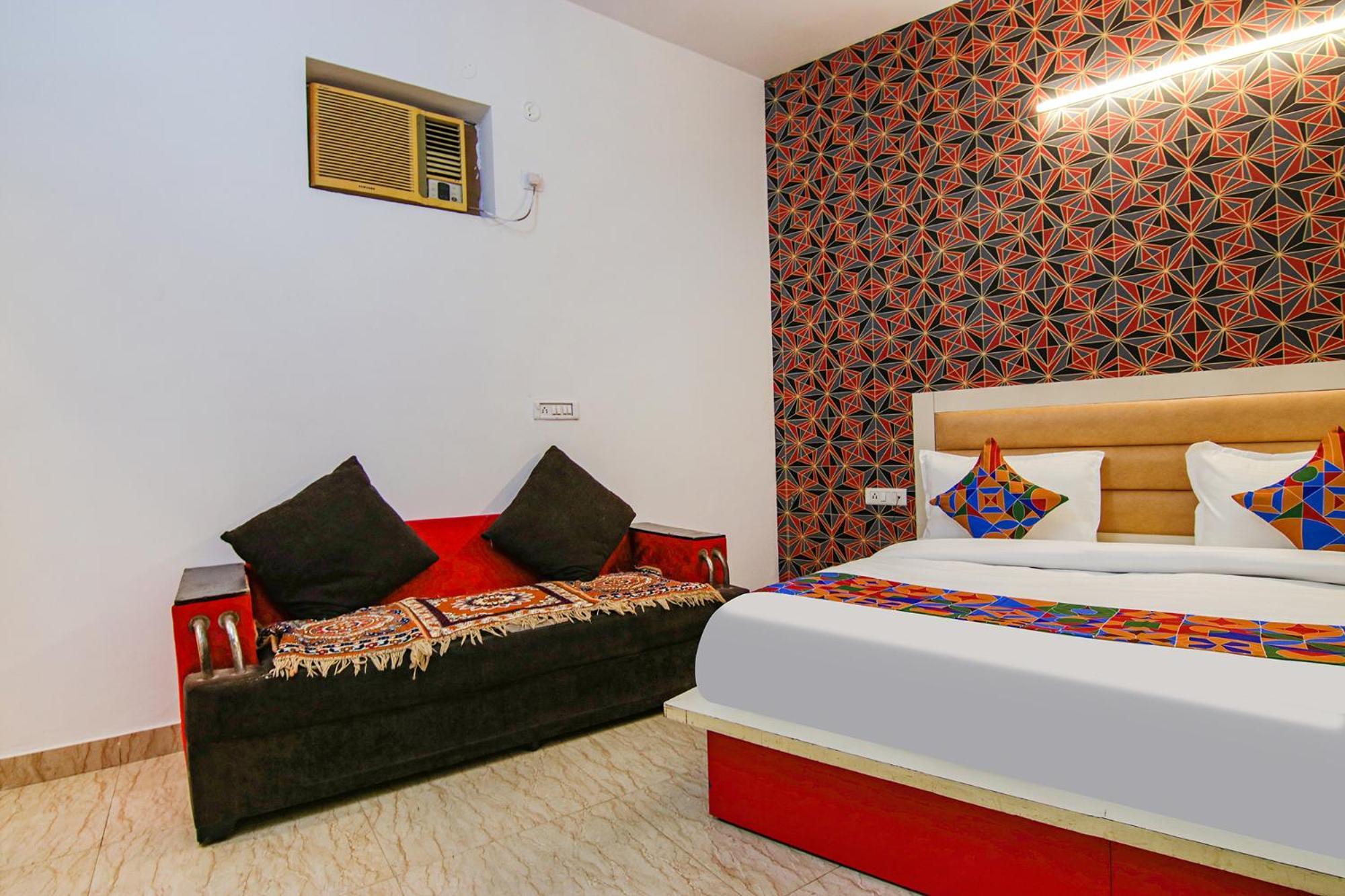 Hotel Fabexpress Gross Plaza