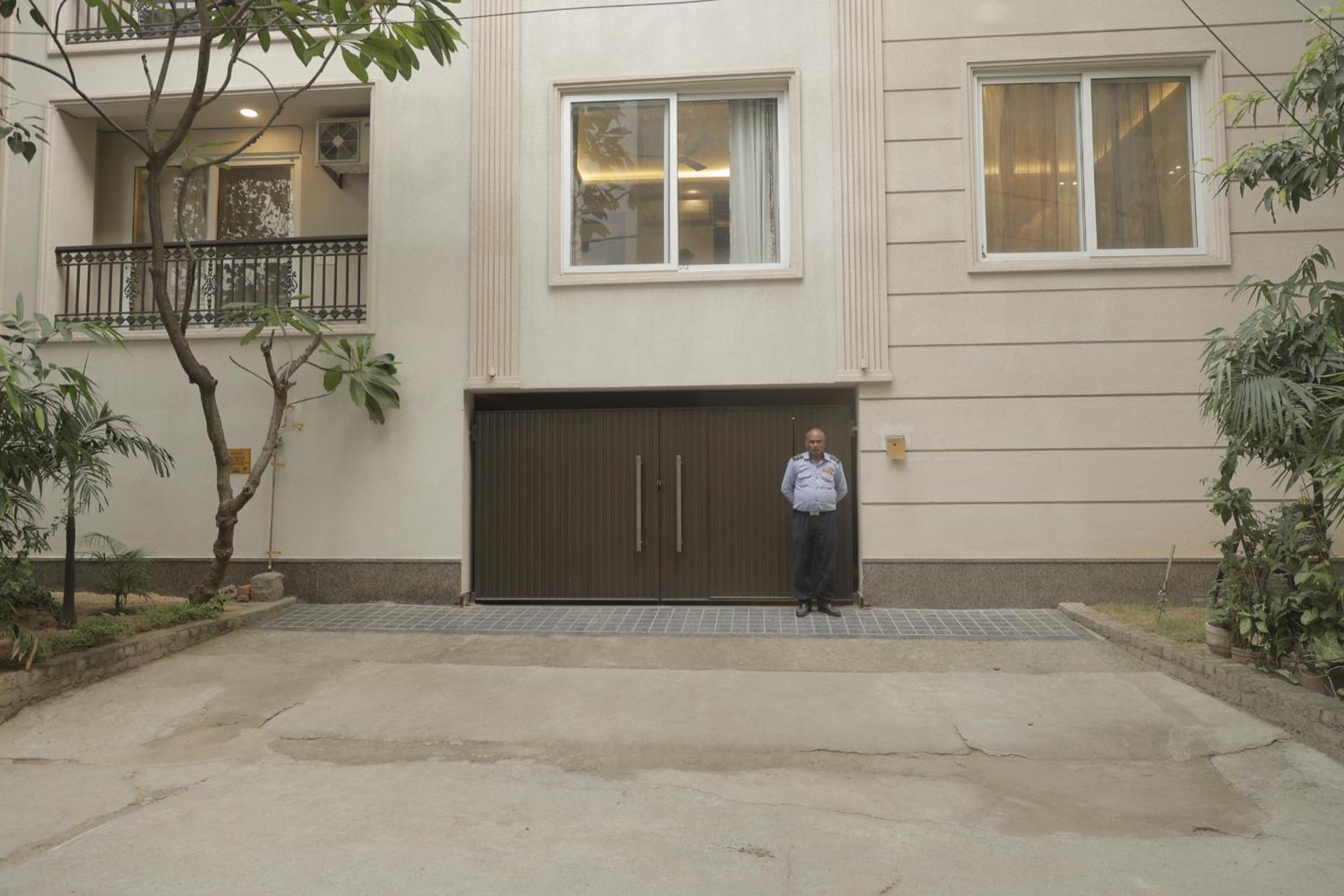 Under My Roof Superio Bed & Breakfast New Delhi