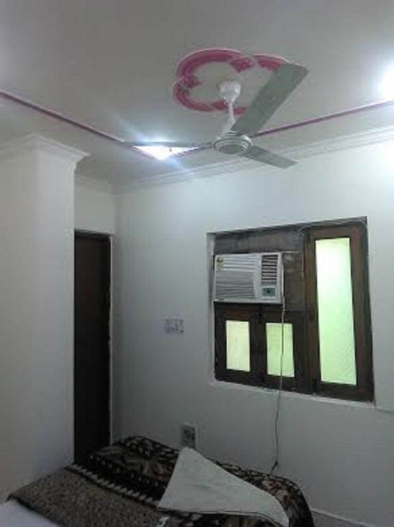 Yatri New Delhi
