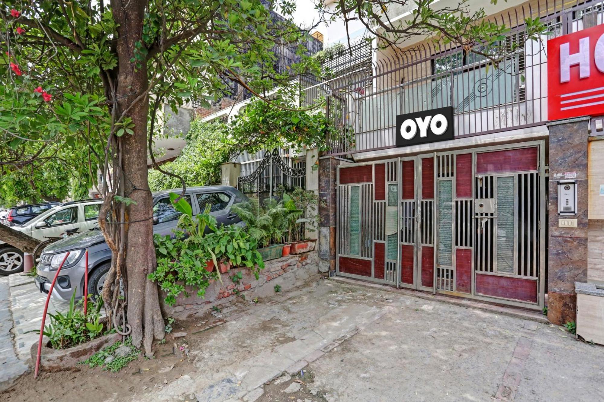 Hotel O Golden Key Punjabi Bagh