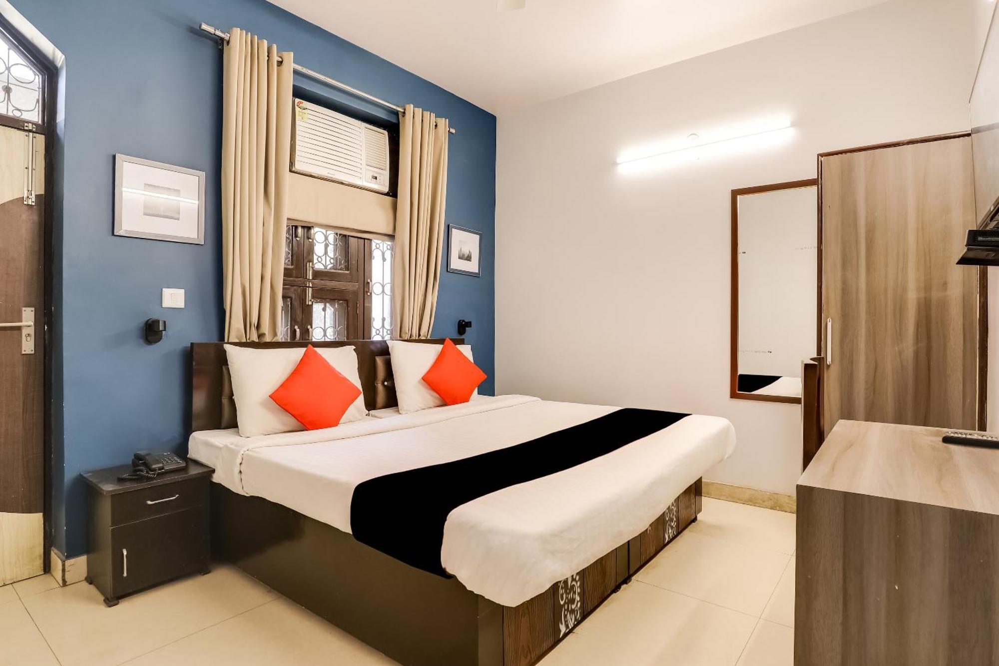 Hotel Collection O 71756 Silver Arrow Near Pacific Mall Tagore Garden