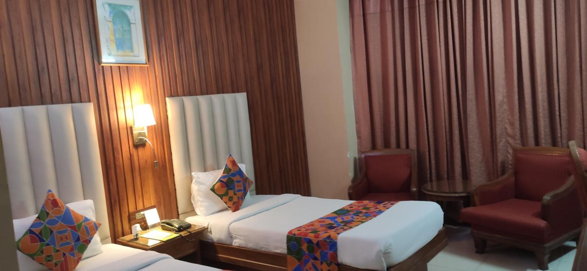 Hotel Conclave Executive New Delhi