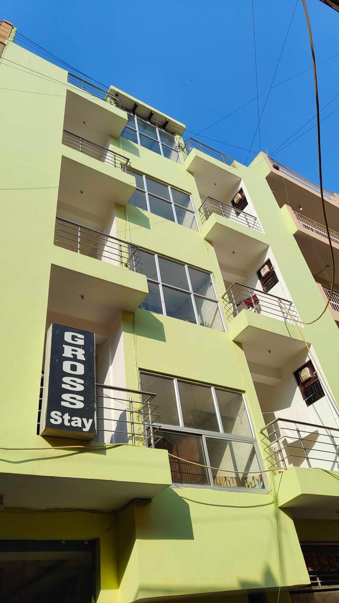 Hotel O Airport Gross 3*