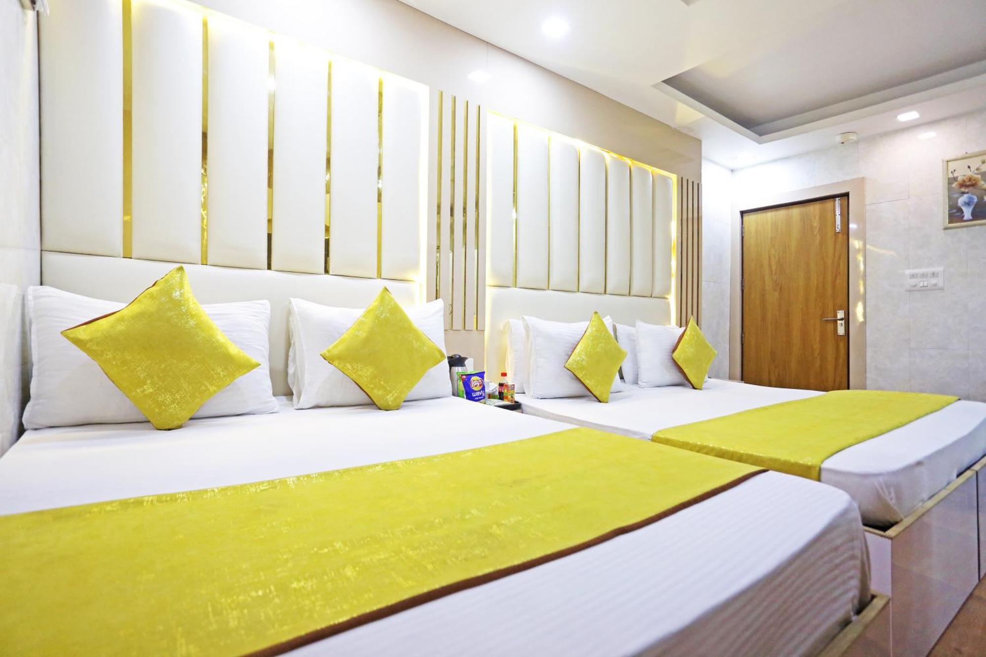 Preet Palace -5 Mints Walk From Nizamuddin Railway Station 4* New Delhi