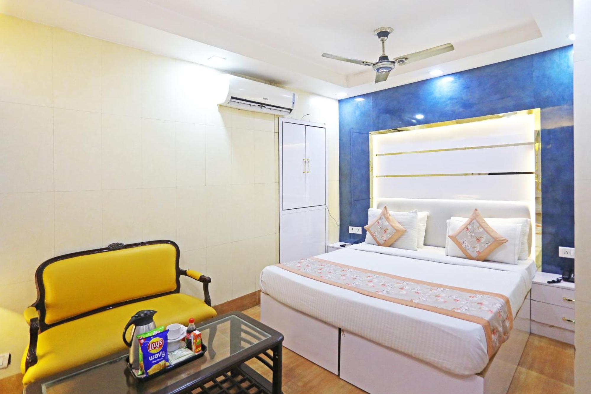Preet Palace -5 Mints Walk From Nizamuddin Railway Station Hotel