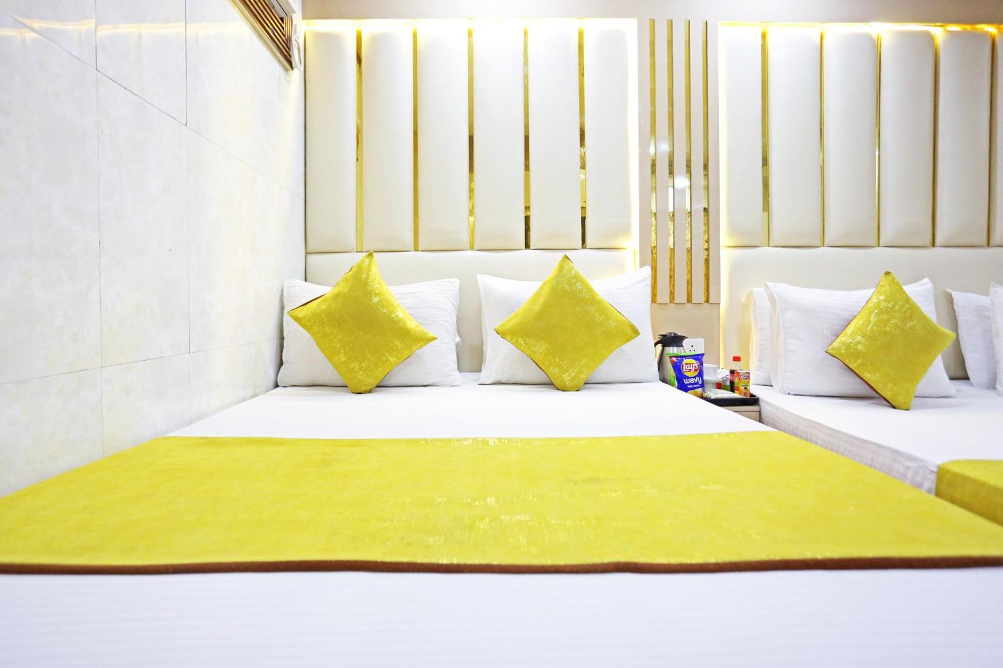 Hotel Preet Palace -5 Mints Walk From Nizamuddin Railway Station