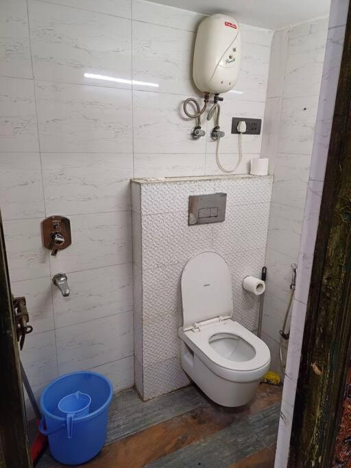 The Maharaja Moti Nagar Dlf