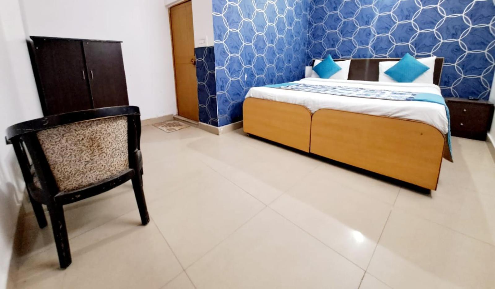 Atlas Near Igi Airport T3 Homestay