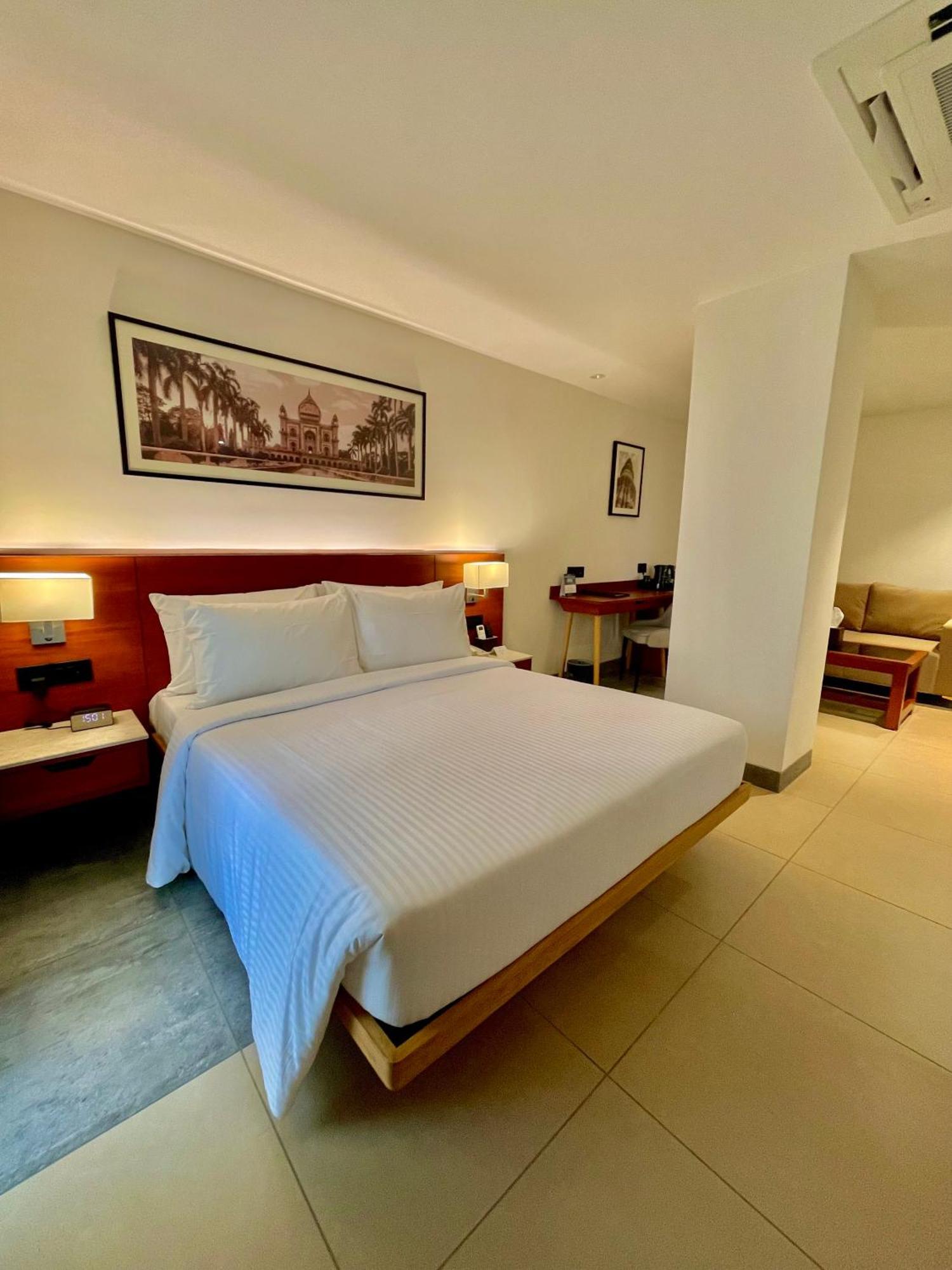 Western Maharani Bagh New Delhi