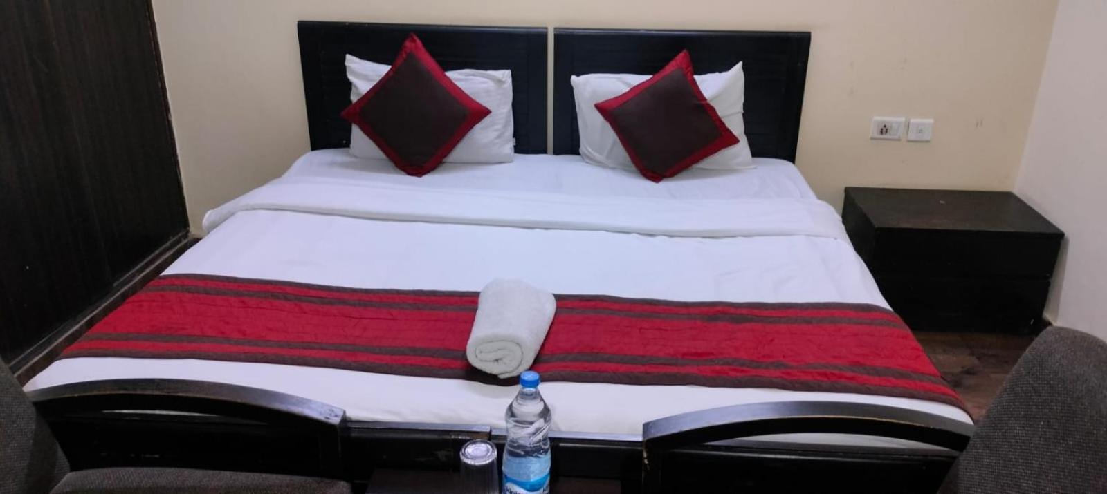Hotel Marigold 2*
