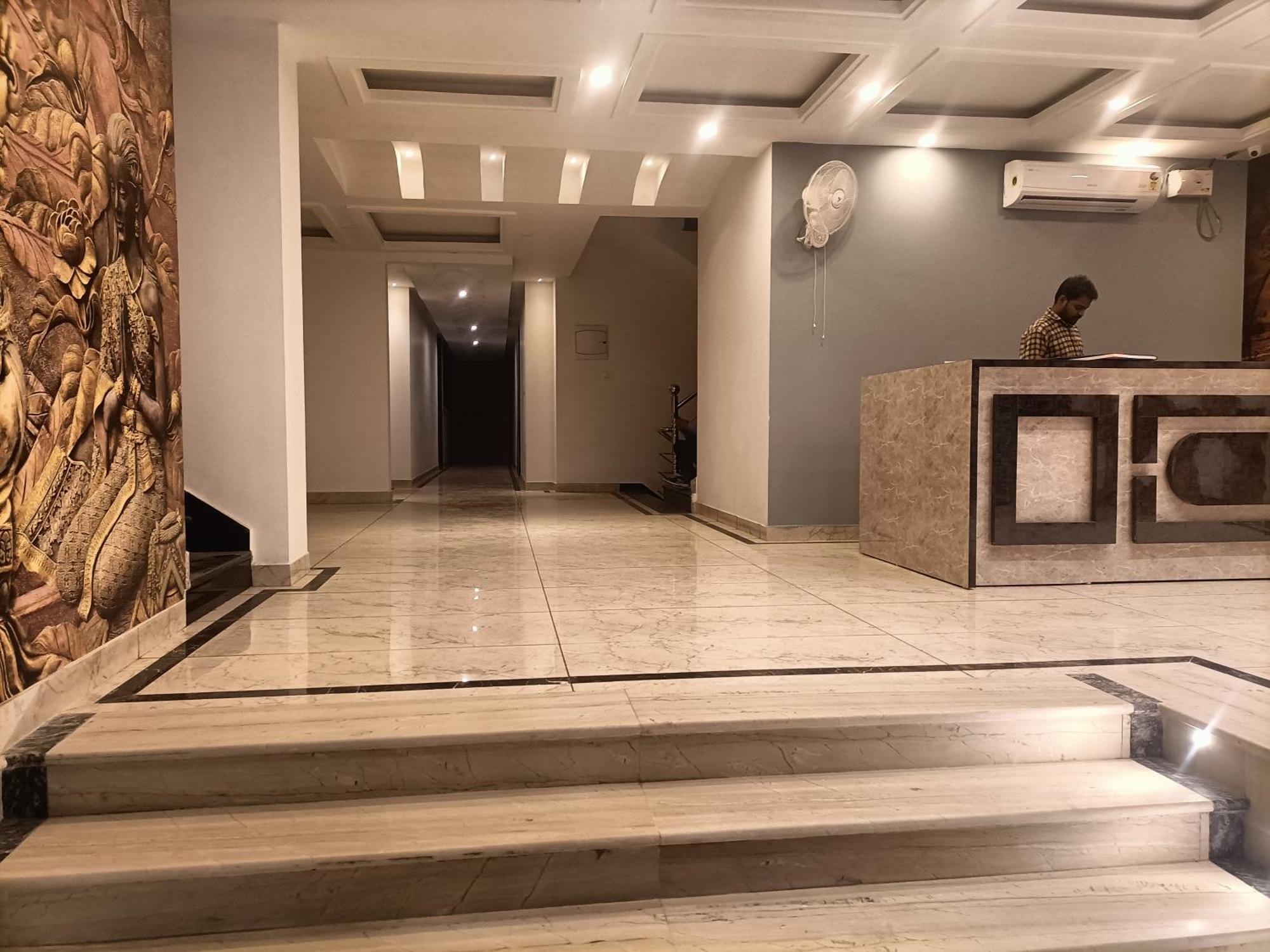 D Tark Near Igi Airport Hotel New Delhi