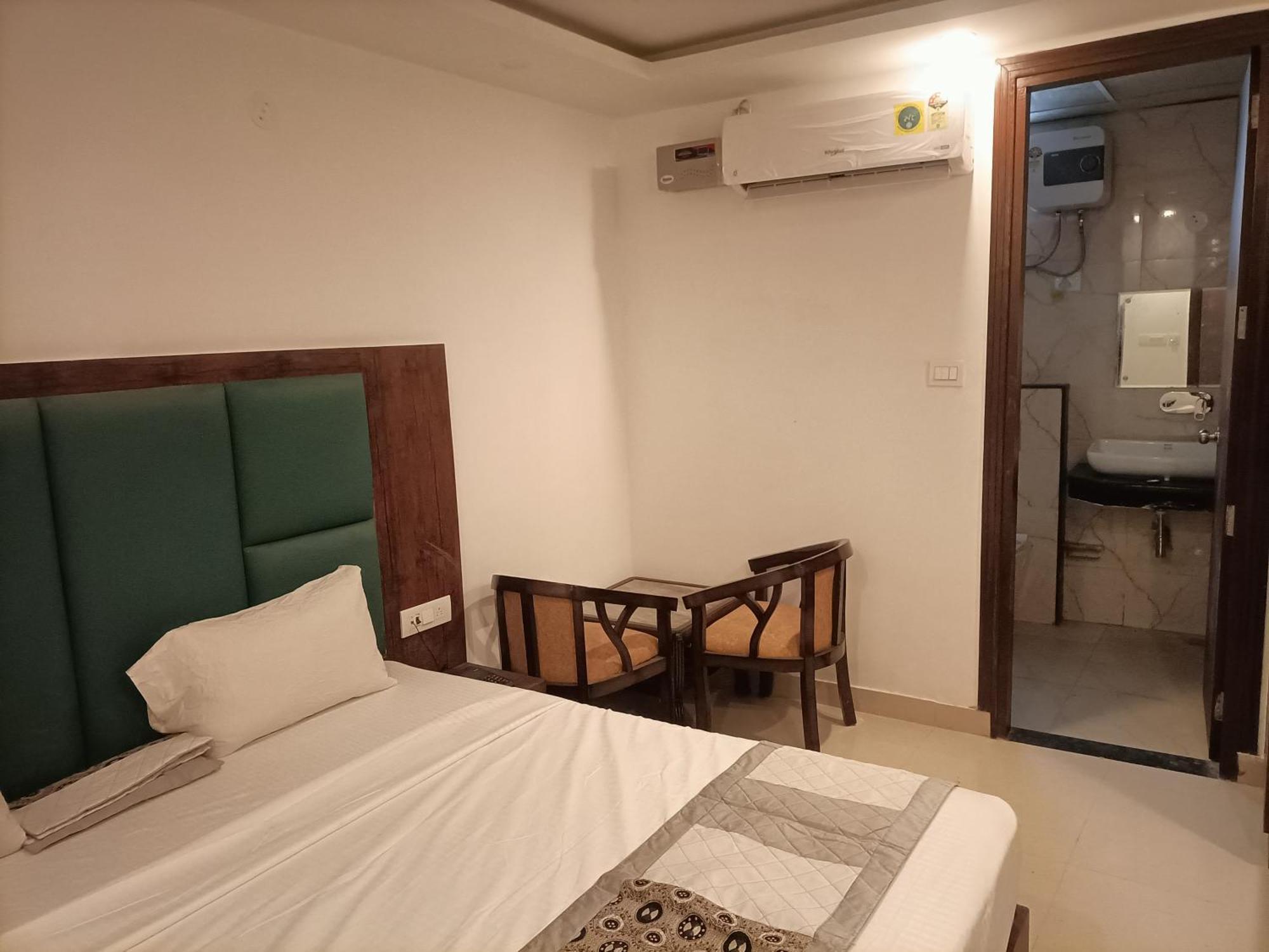 D Tark Near Igi Airport Hotel New Delhi