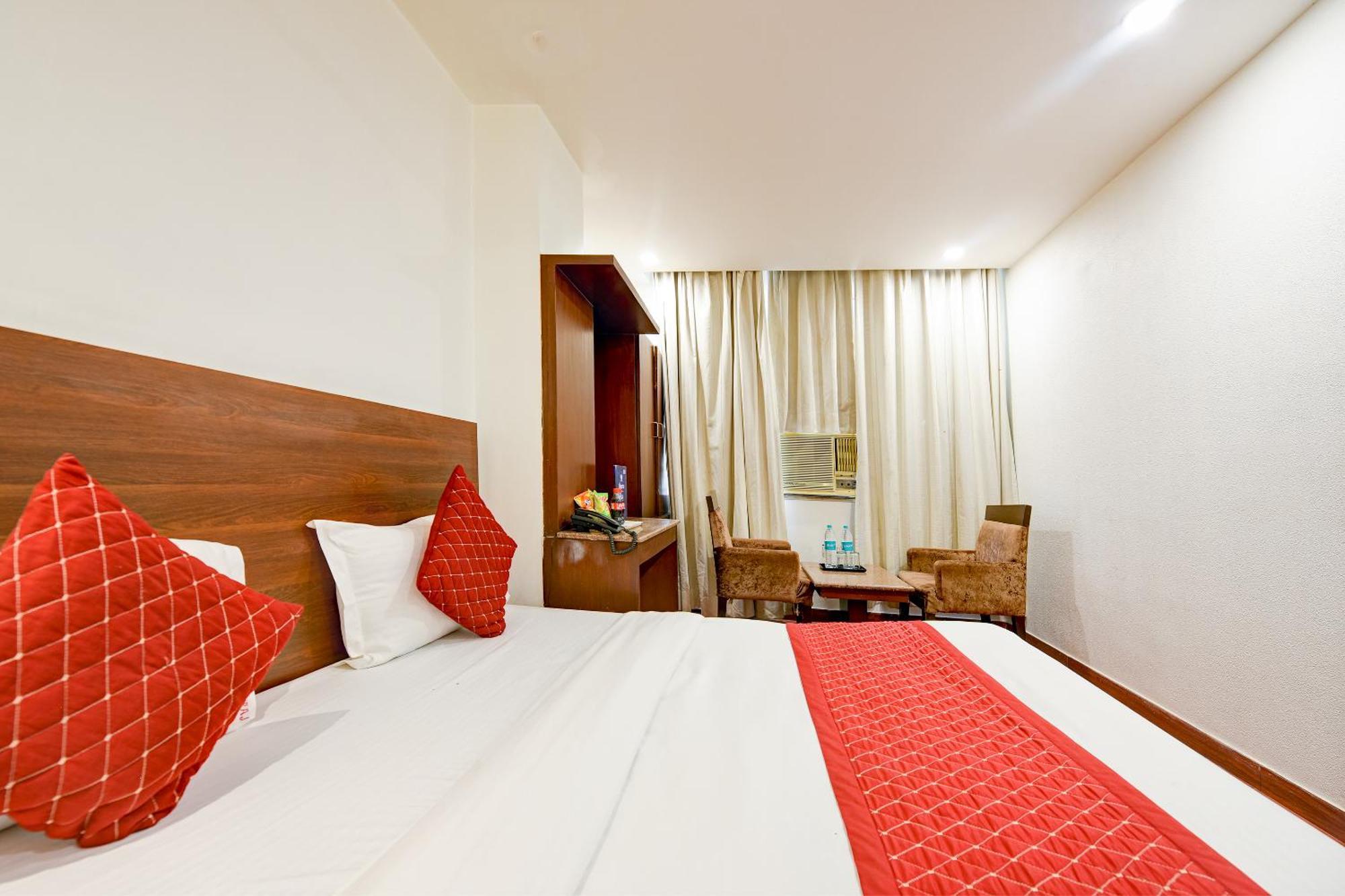 The Raj At Railway Station Hotel