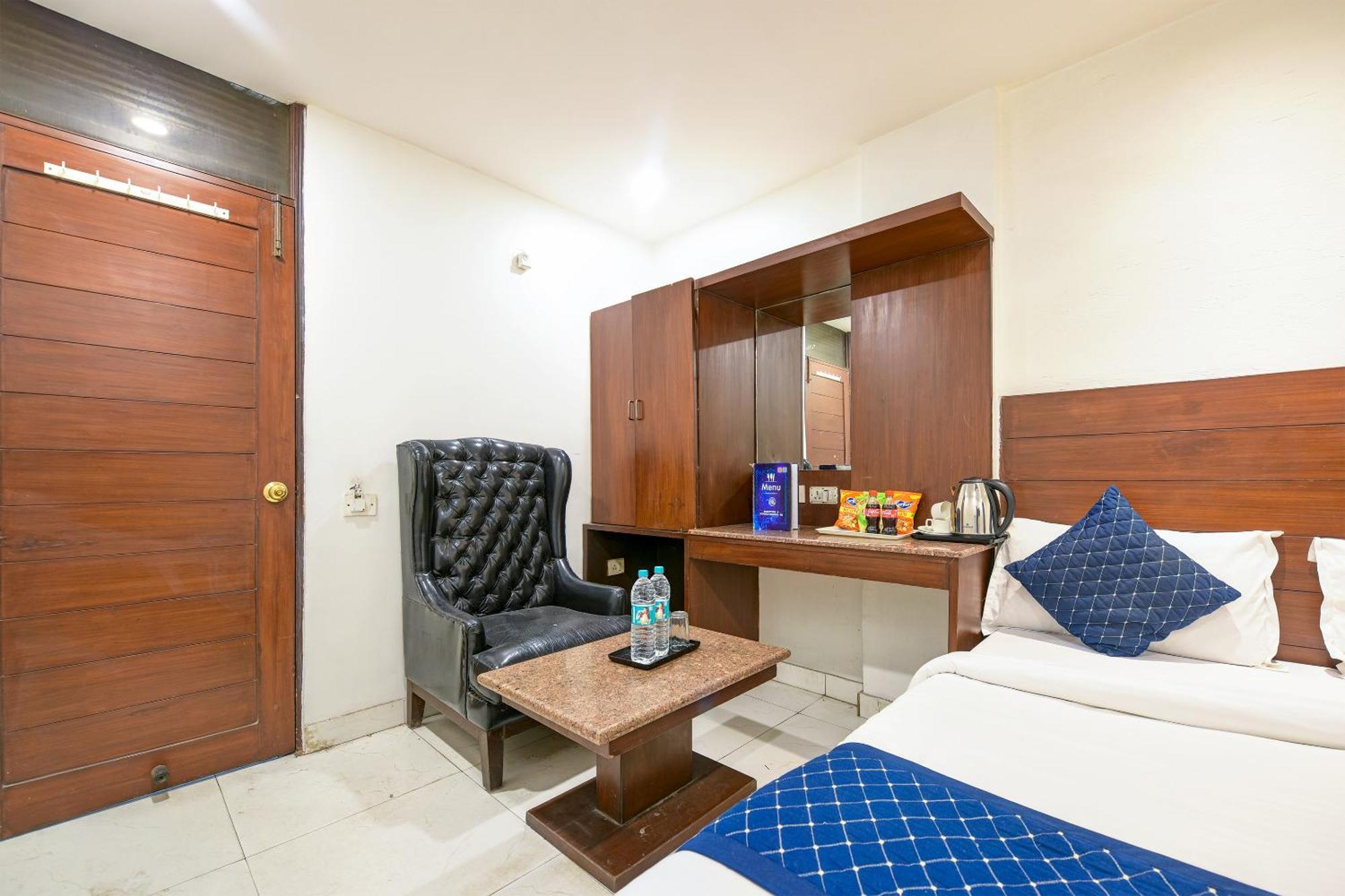 The Raj At Railway Station 3* New Delhi
