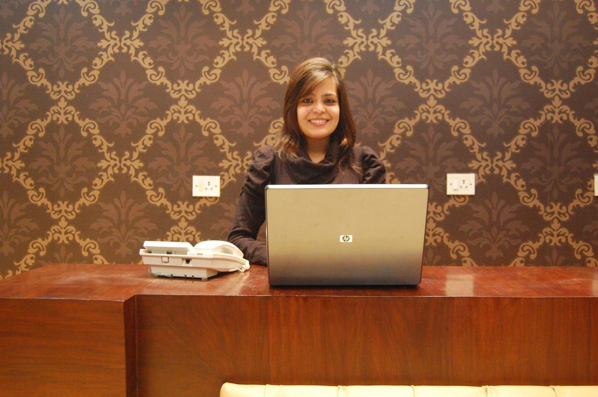 Hotel Delhi Aerocity, Nh 48 3*
