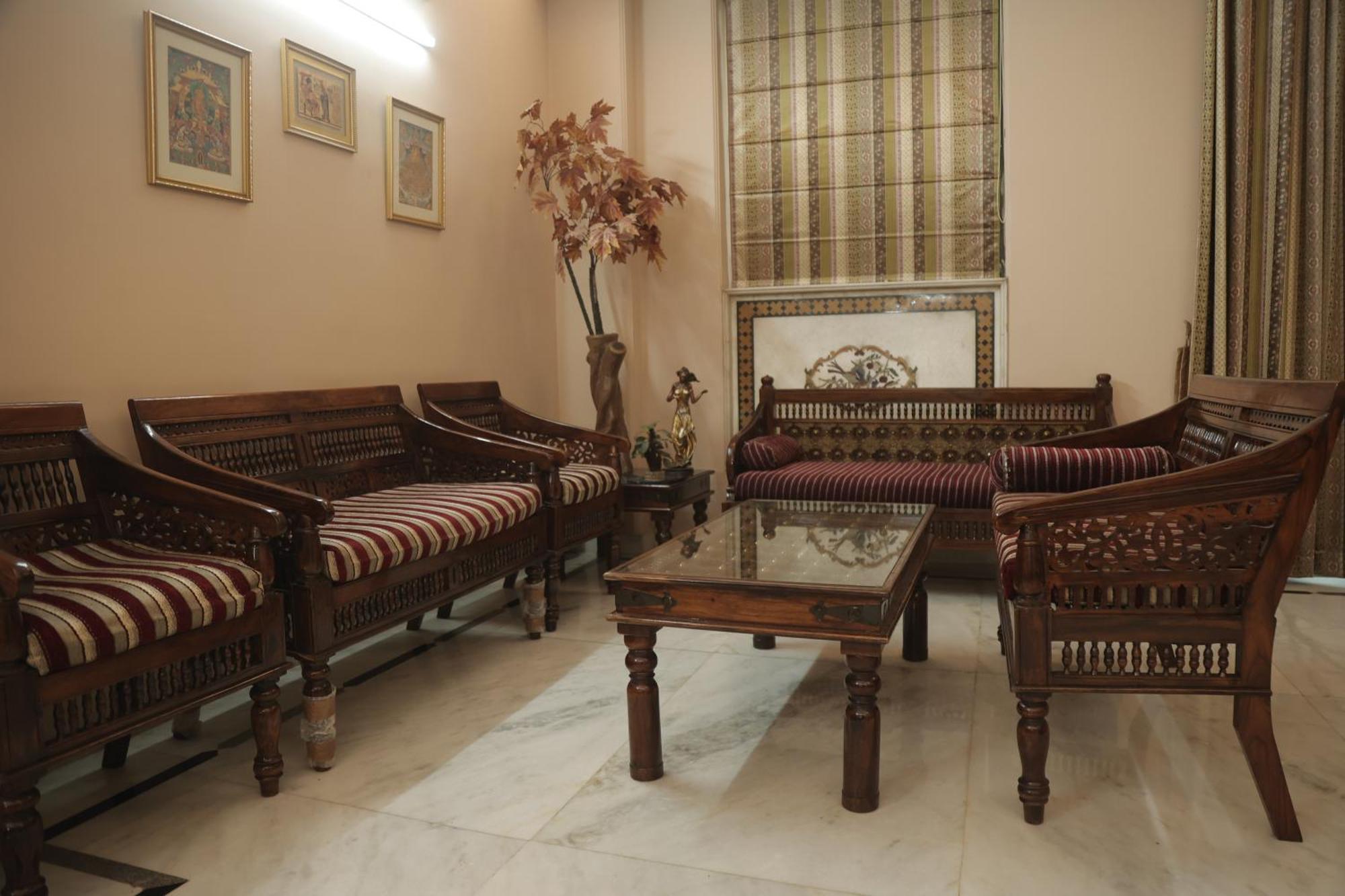 Ss Residency 2* New Delhi