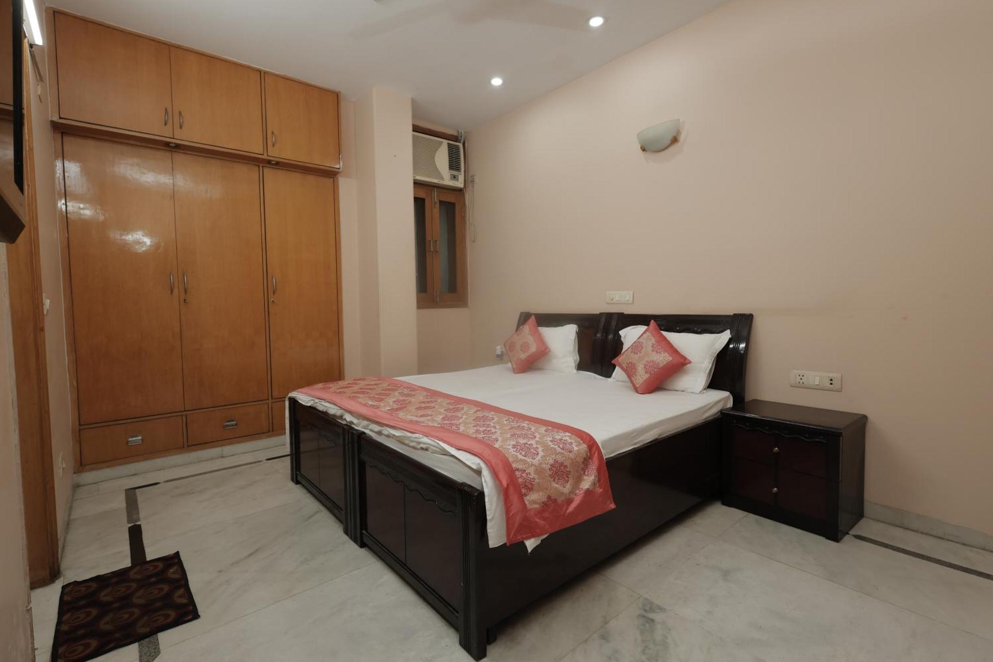 Ss Residency Bed & Breakfast