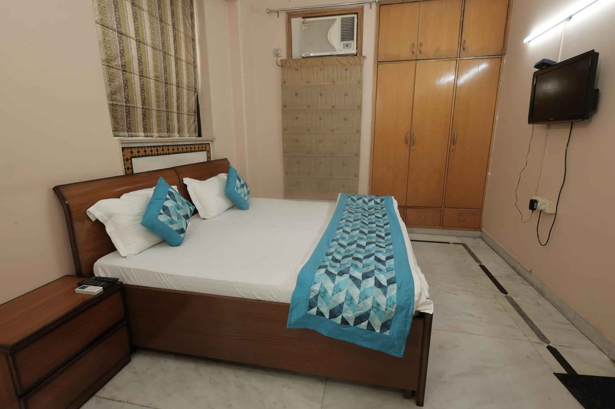 Ss Residency 2* New Delhi
