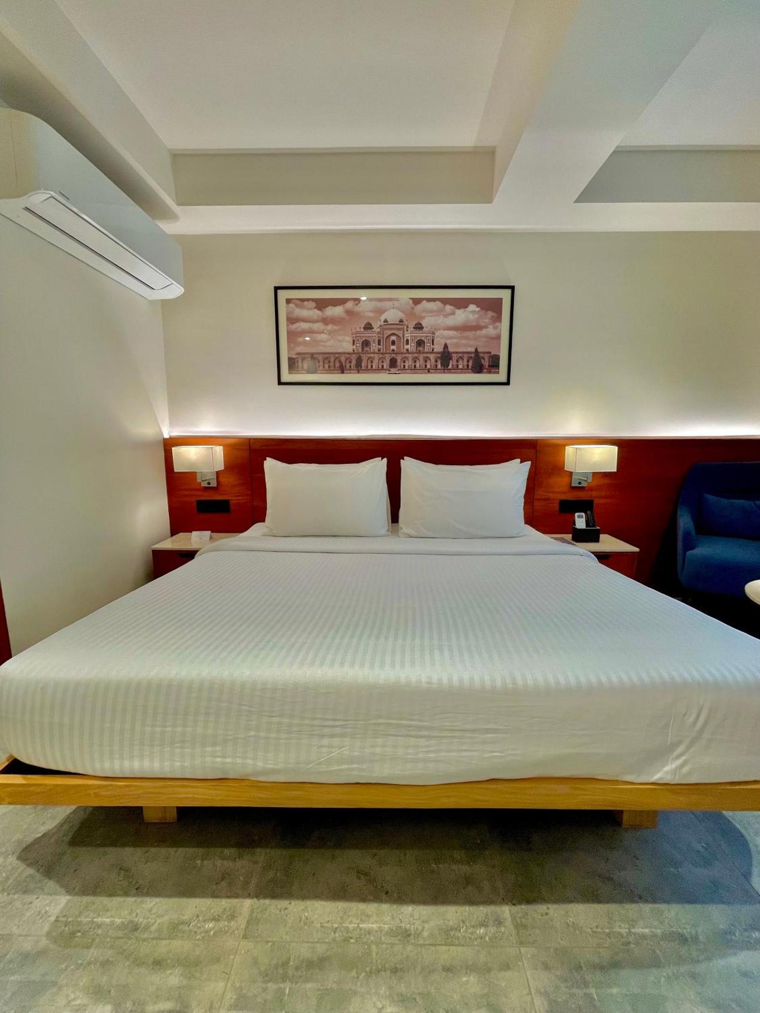 Hotel Western Maharani Bagh Nova Deli