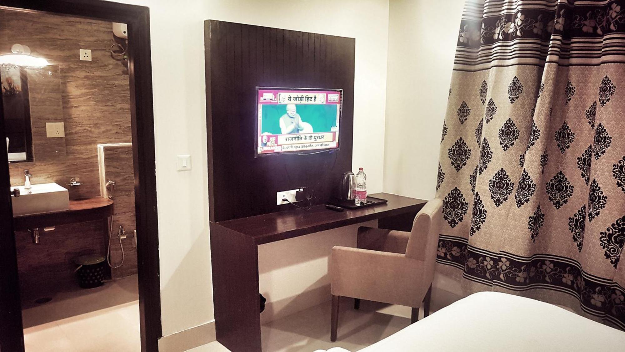Delhi Aerocity, Nh 48 Hotel 3*