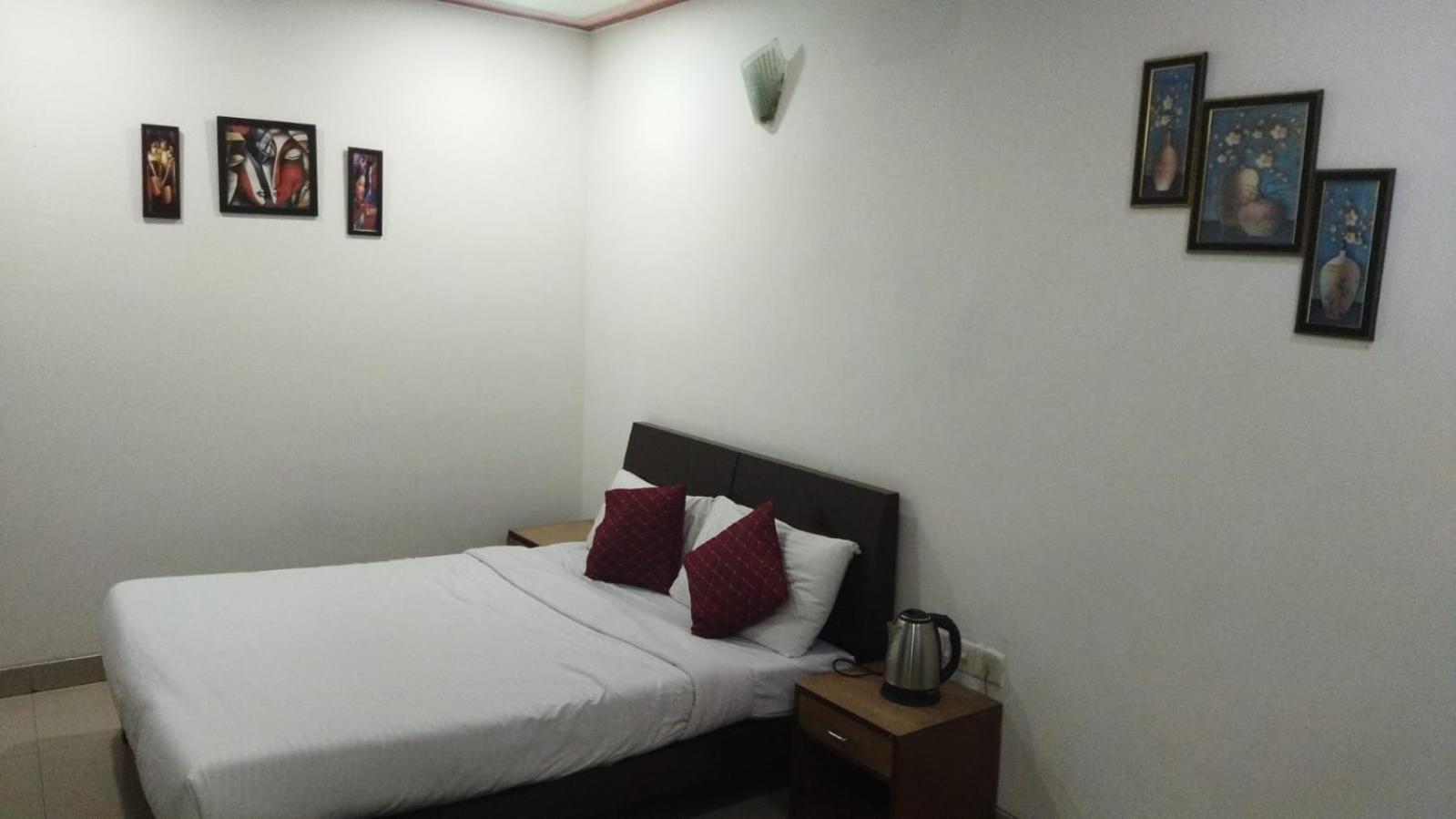 Atlas Near Igi Airport T3 Homestay