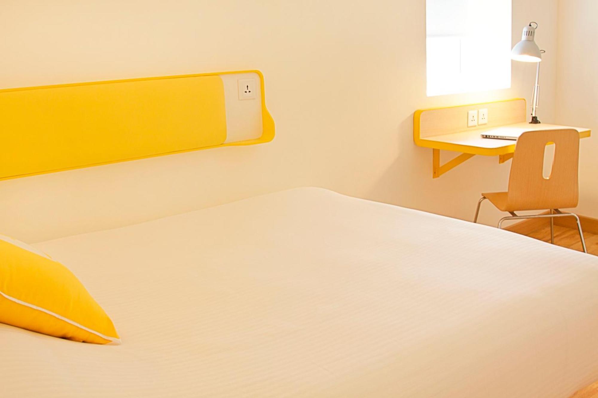 Bloomrooms @ Janpath 4* New Delhi